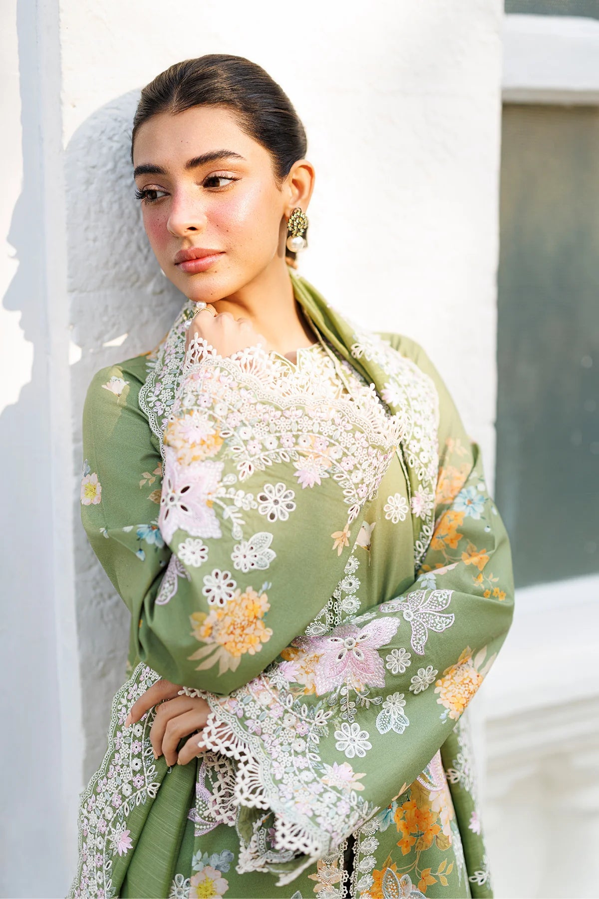 Afrozeh Embroidered Lawn 3-Piece Stitched suite -Green(Serelith)