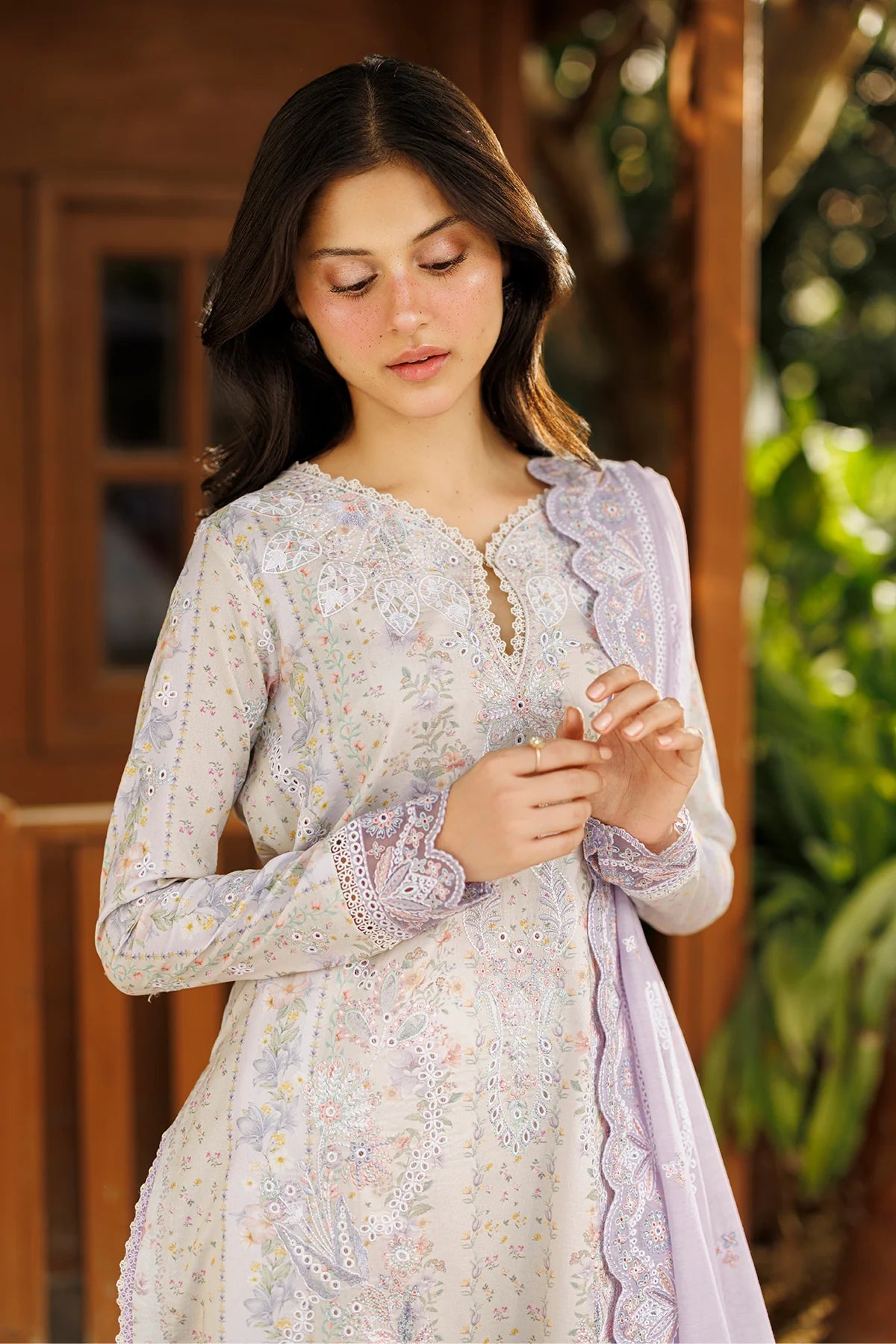 Afrozeh Embroidered Lawn 3-Piece Stitched suite -Ivory (Solayne)
