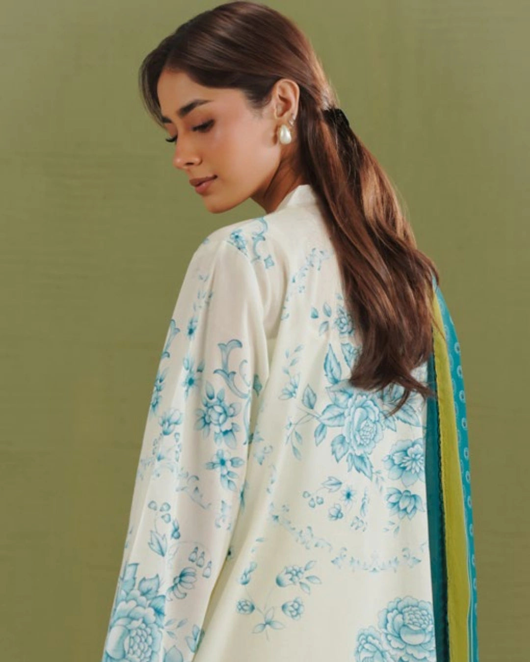 Coco By Zara Shahjahan 3-Piece Embroidered Lawn Suit (RIYA-2A)