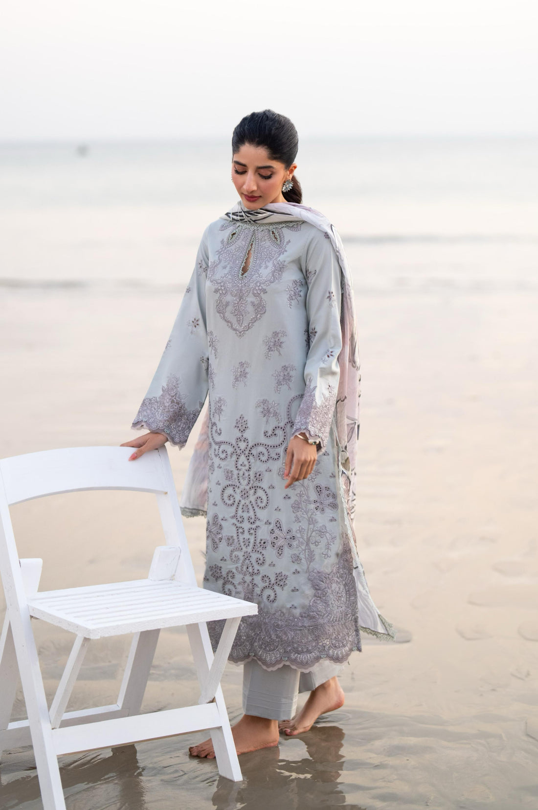 Aabyaan Zumar As-10 Saagar Luxury Festive Lawn 25'