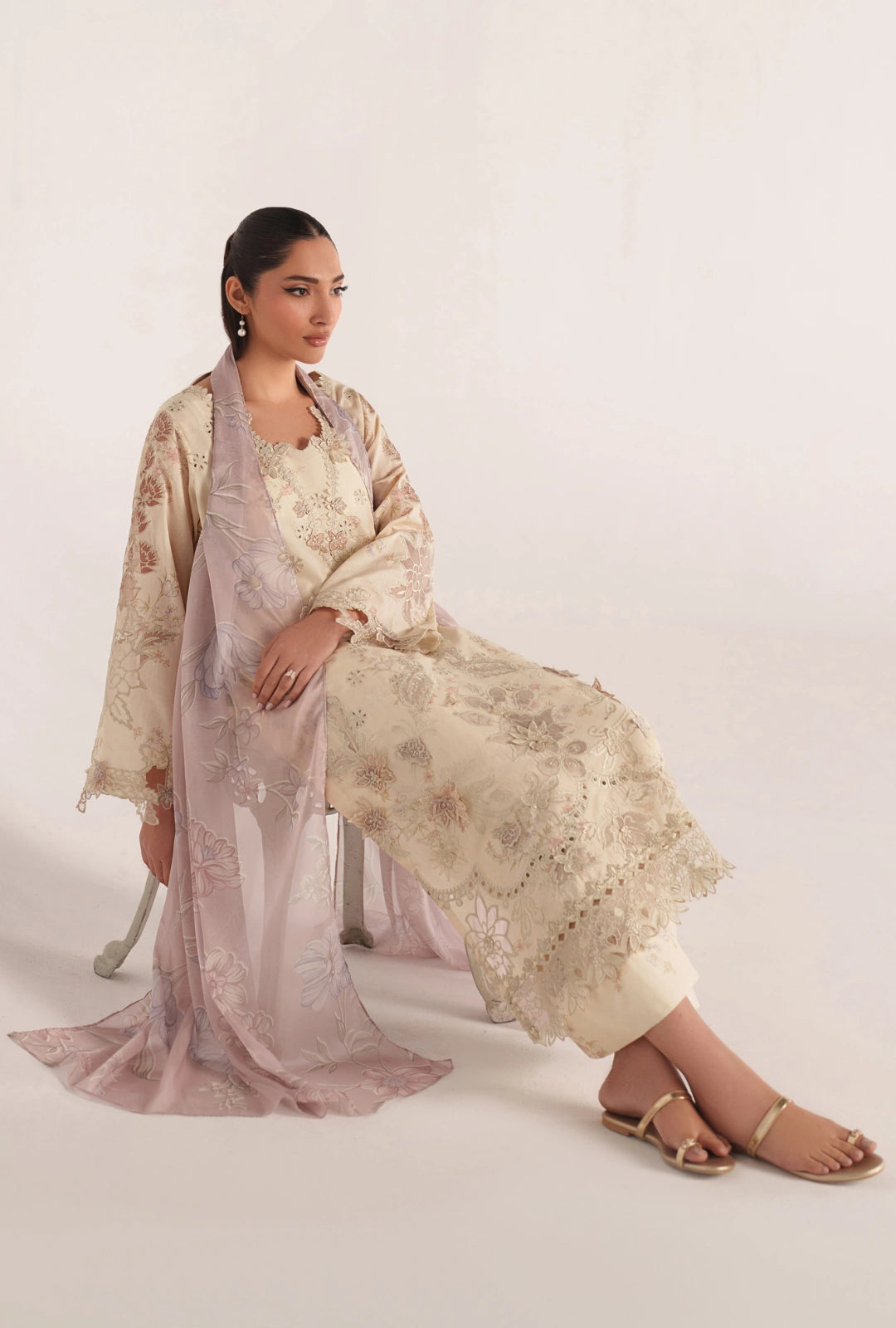 IZNIK Luxury Lawn Collection – SS-06 | Off-White 3-Piece Set