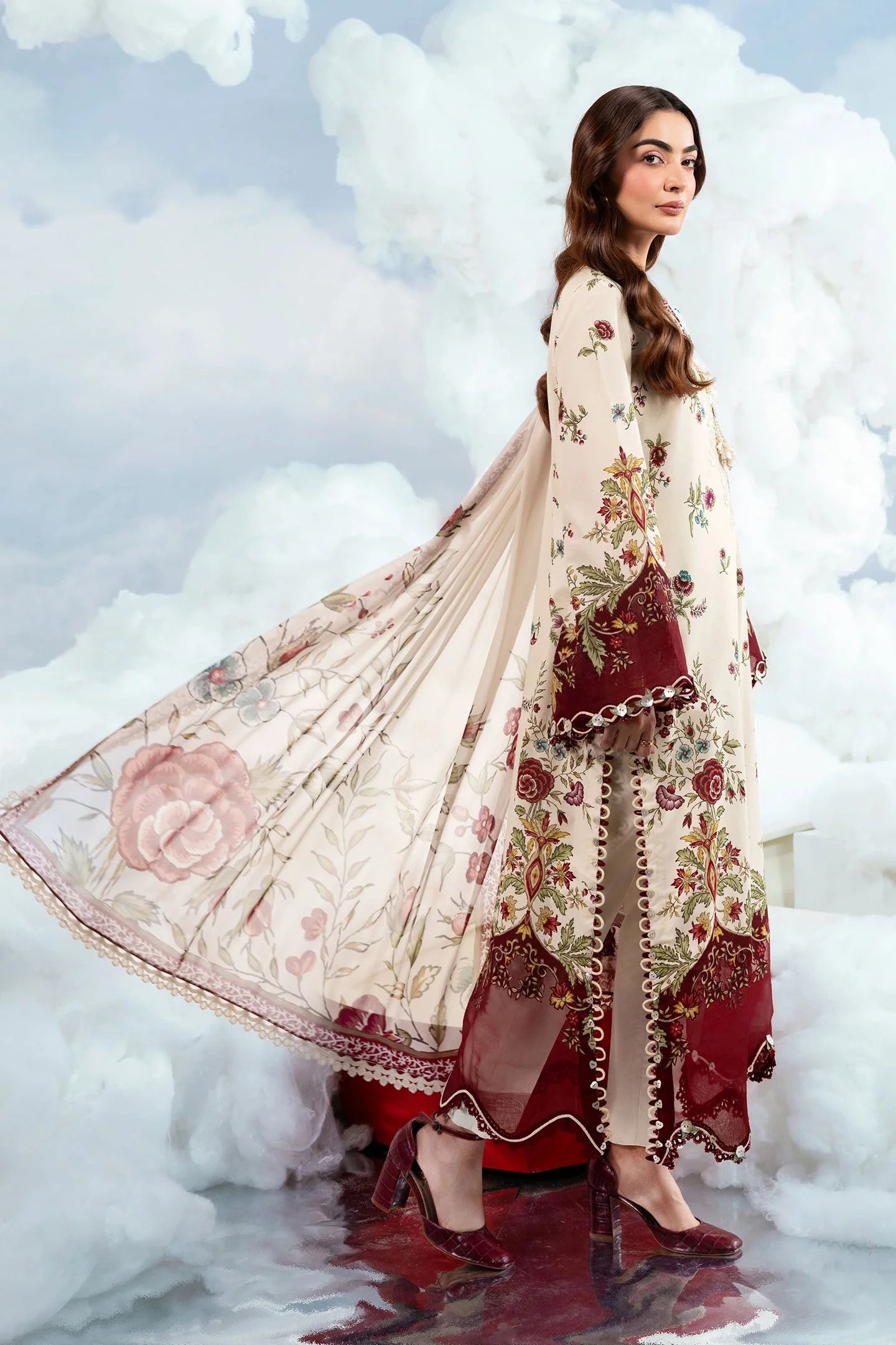 MariaB MBasics-Embroidered Lawn 3 Piece Unstitched Suit with Chiffon Dupatta (D1A)