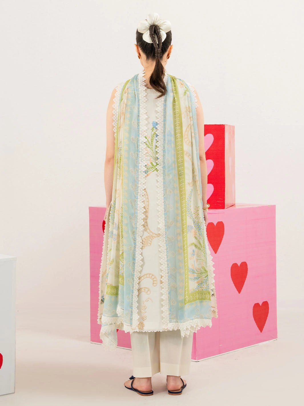 Annaya by Mahnur | Embroidered Lawn Unstitched 3-Piece Suit A-010