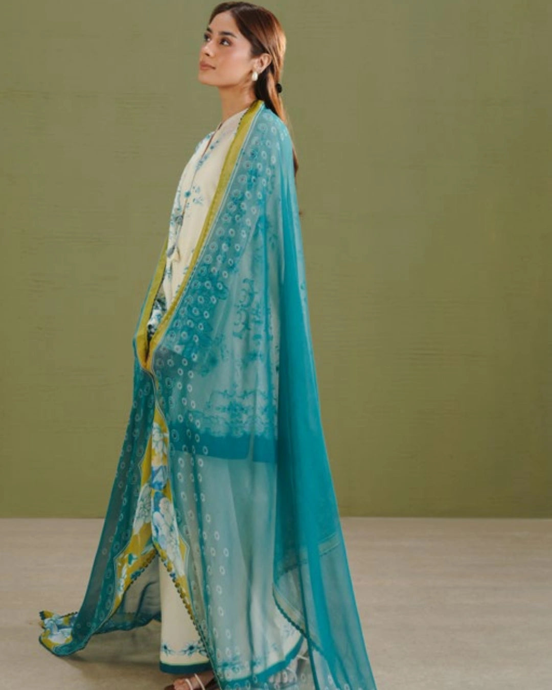 Coco By Zara Shahjahan 3-Piece Embroidered Lawn Suit (RIYA-2A)