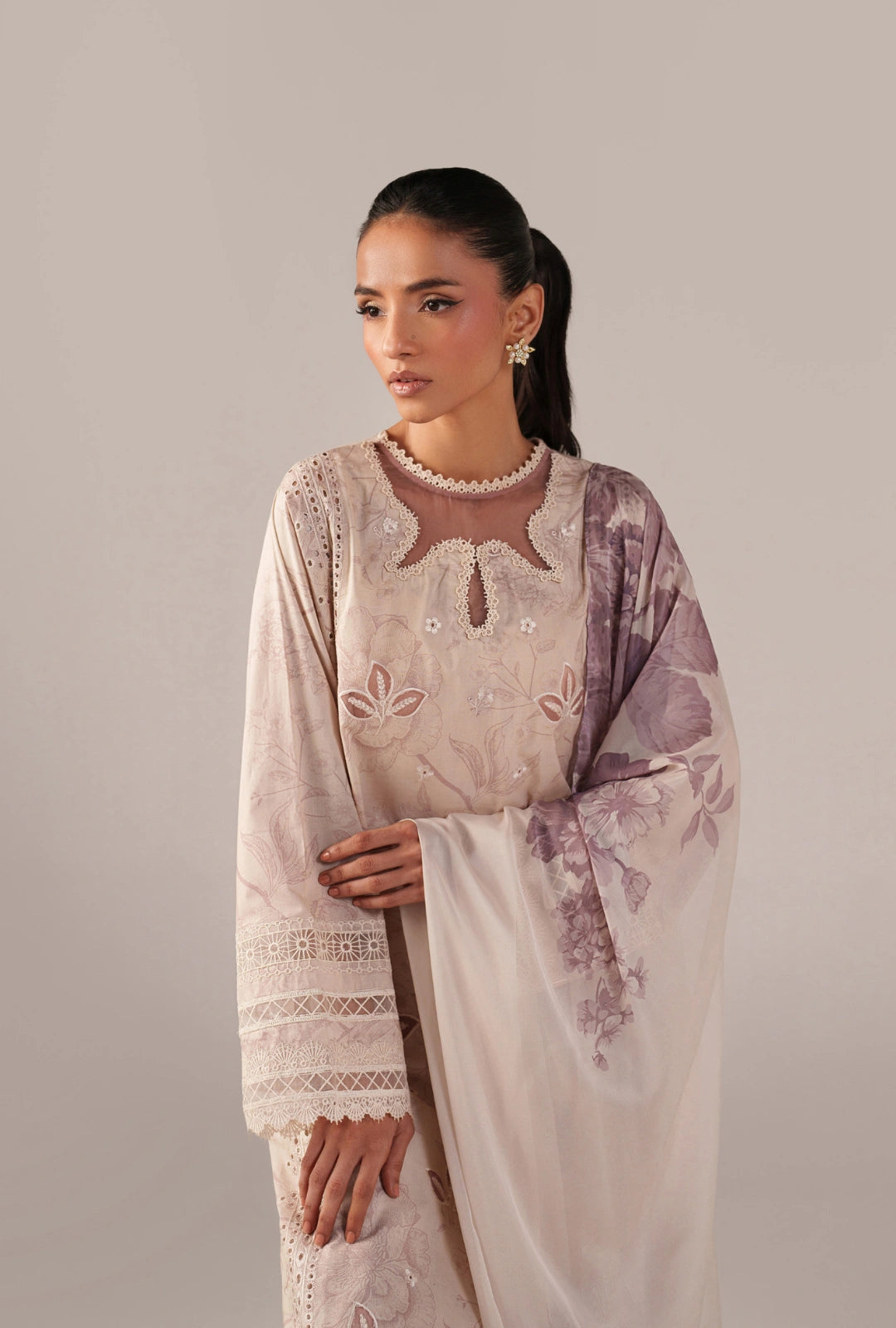 IZNIK Luxury Lawn Collection – SS-01 | Pearl White 3-Piece S