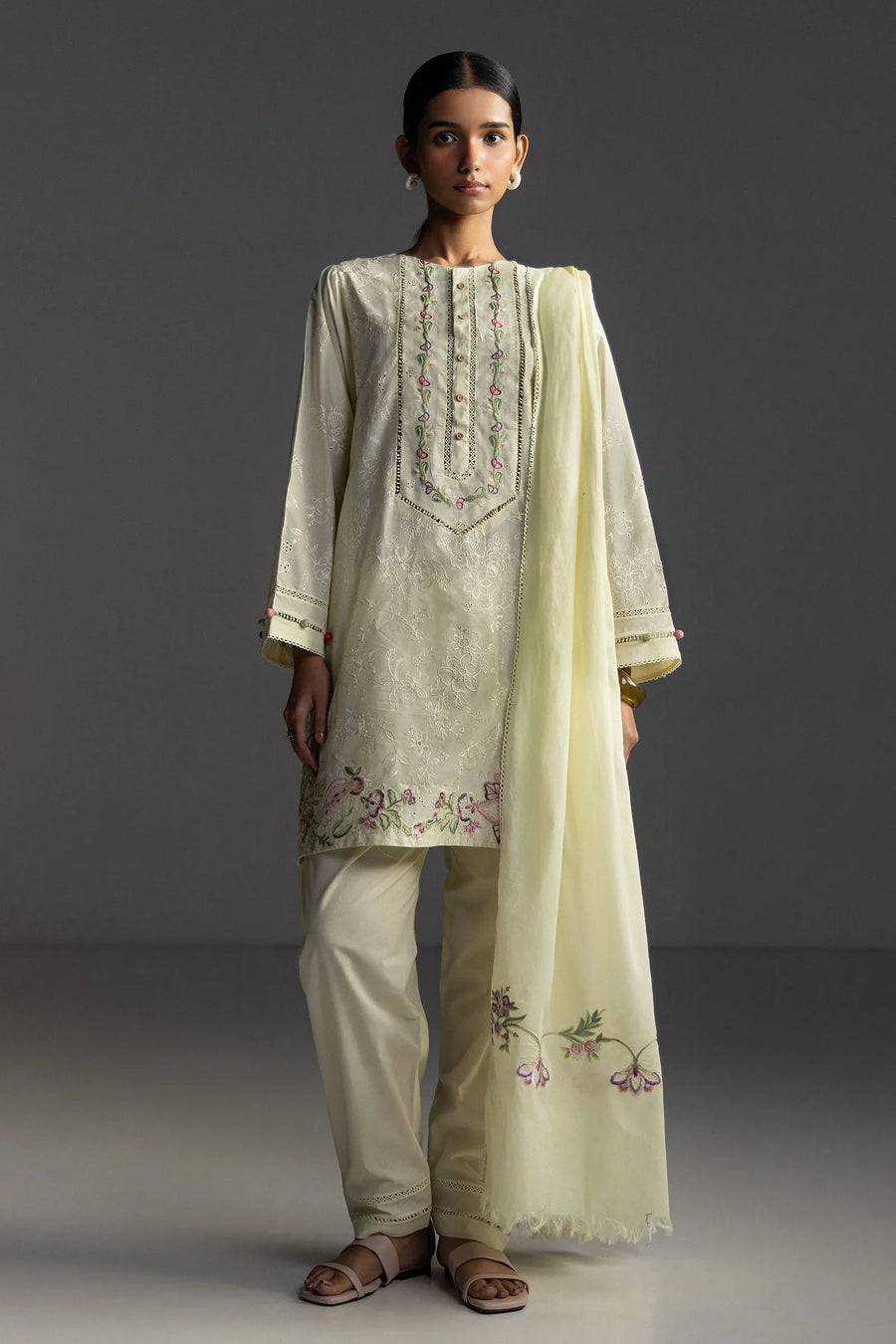 Coco By Zara Shahjahan Lawn 2026 – 3-Piece Embroidered Lawn Suit (LIORA-8B)