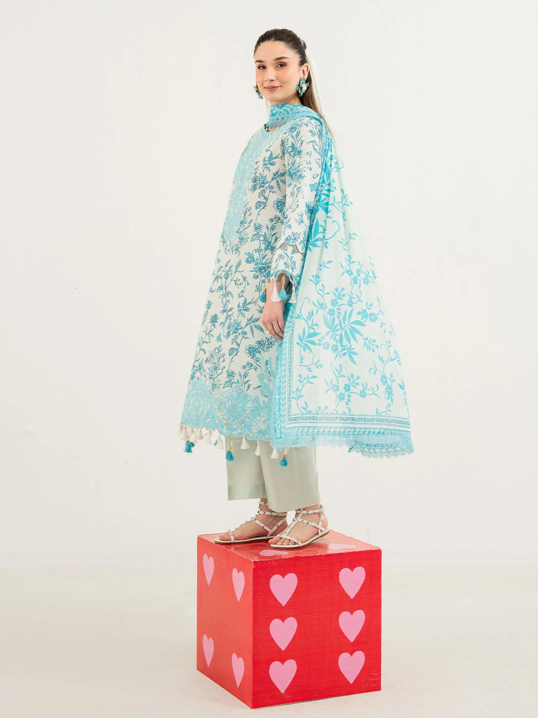 Annaya by Mahnur | Embroidered Lawn Unstitched 3-Piece Suit A-014