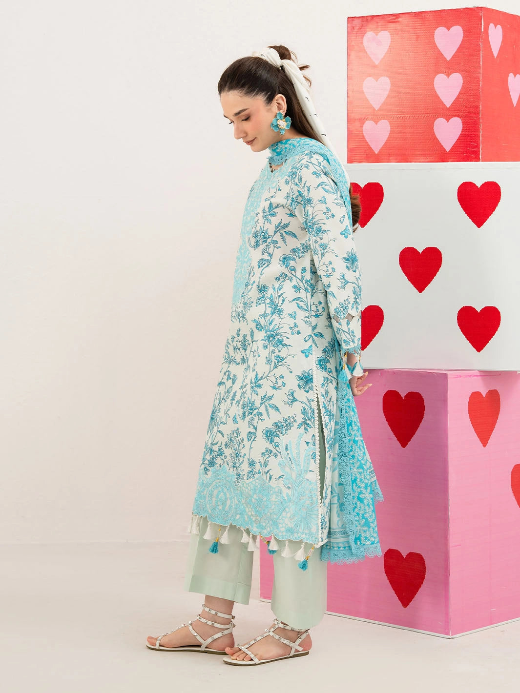 Annaya by Mahnur | Embroidered Lawn Unstitched 3-Piece Suit A-014