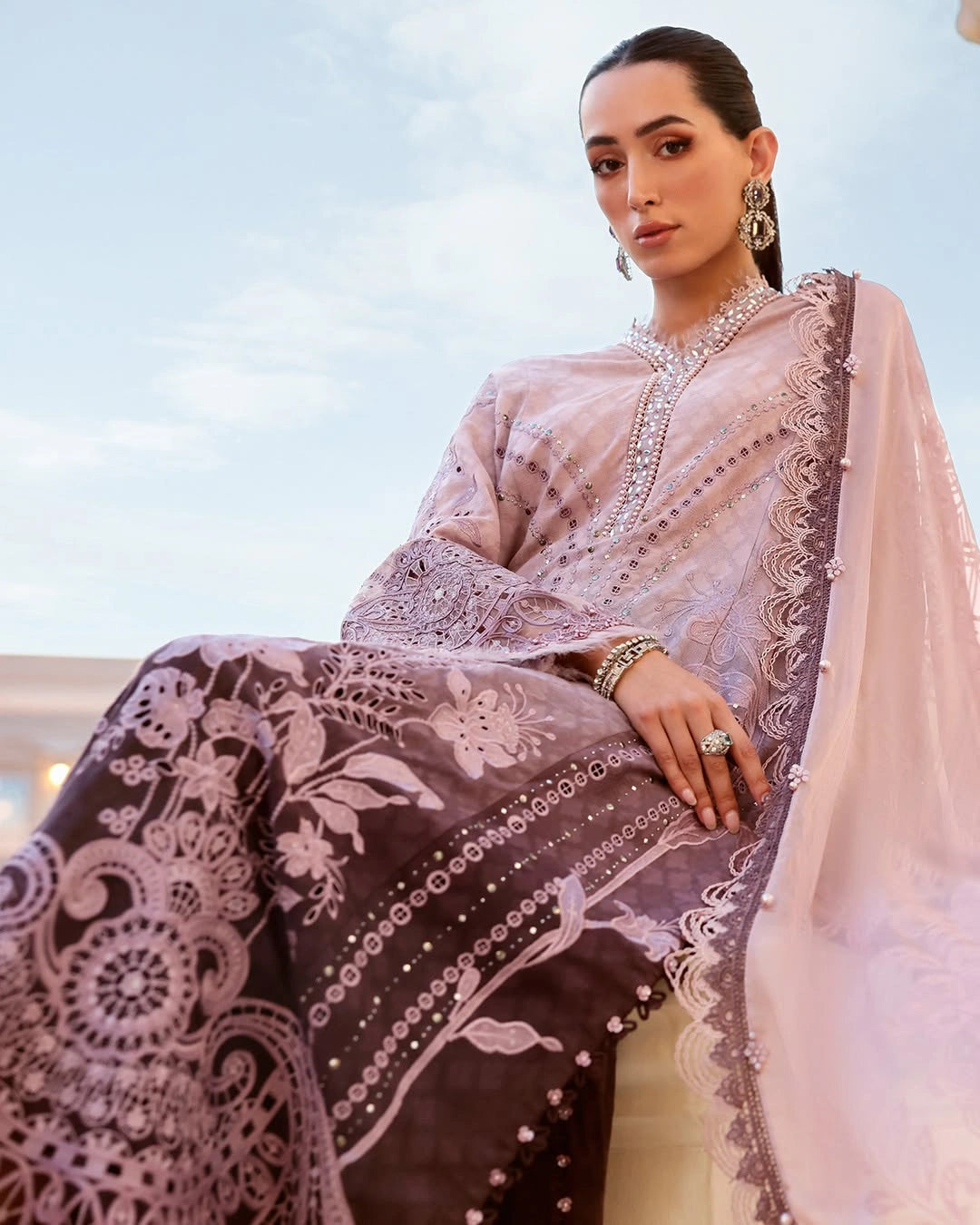 MARIA B LUXURY 3 Piece Embroidered Lawn Suit (Unstitched)