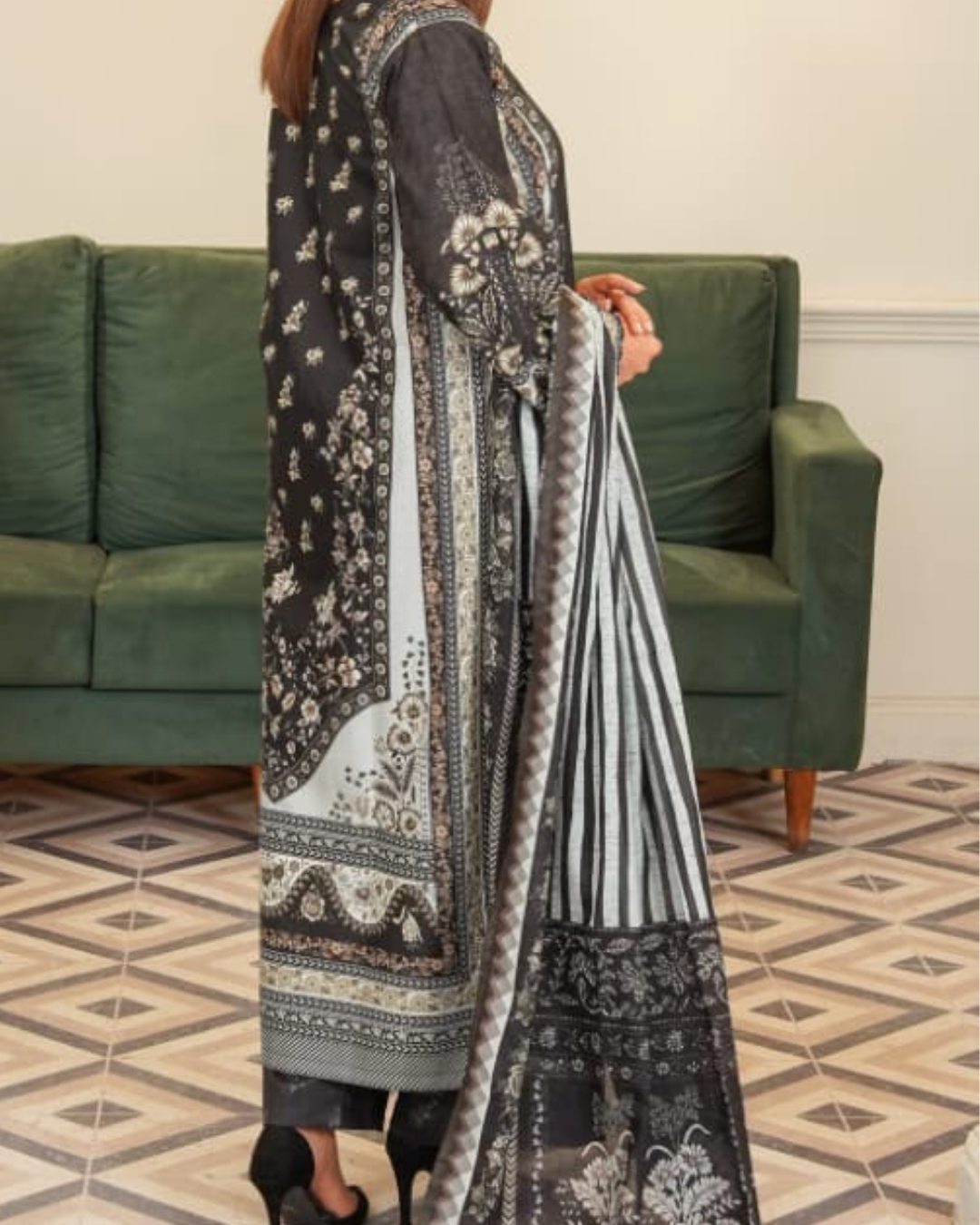 Hayat Luxury Printed 3 Piece Stitched Suit