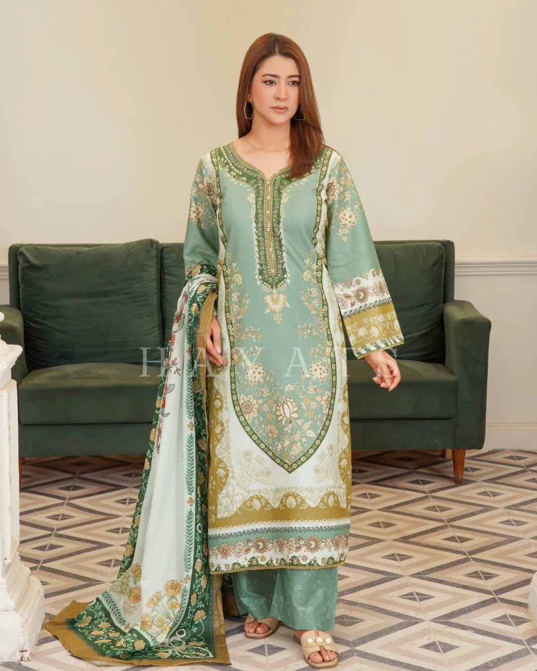 Hayat Luxury Printed 3 Piece Stitched Suit