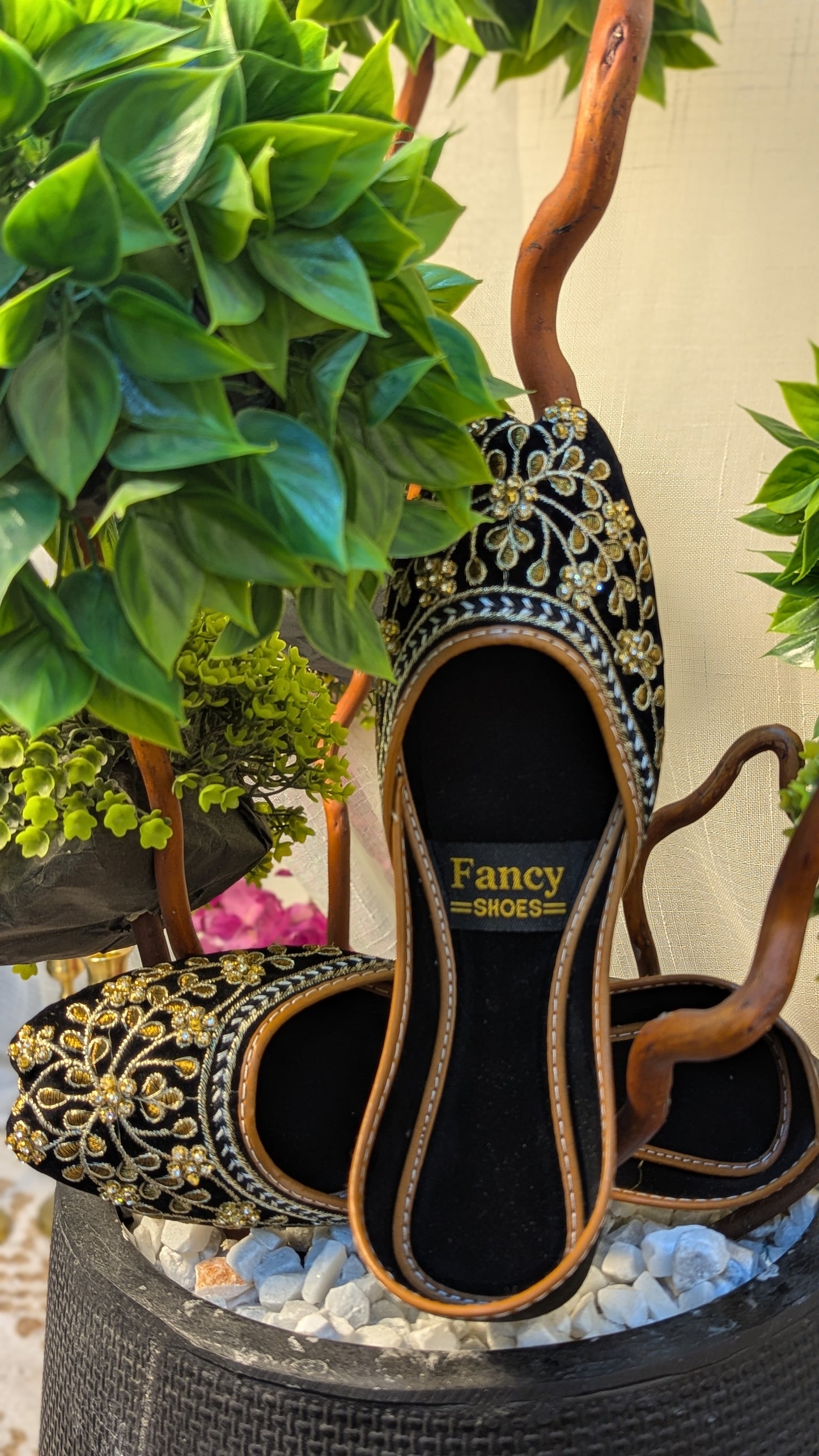 Ladies Fancy Khussa K/17