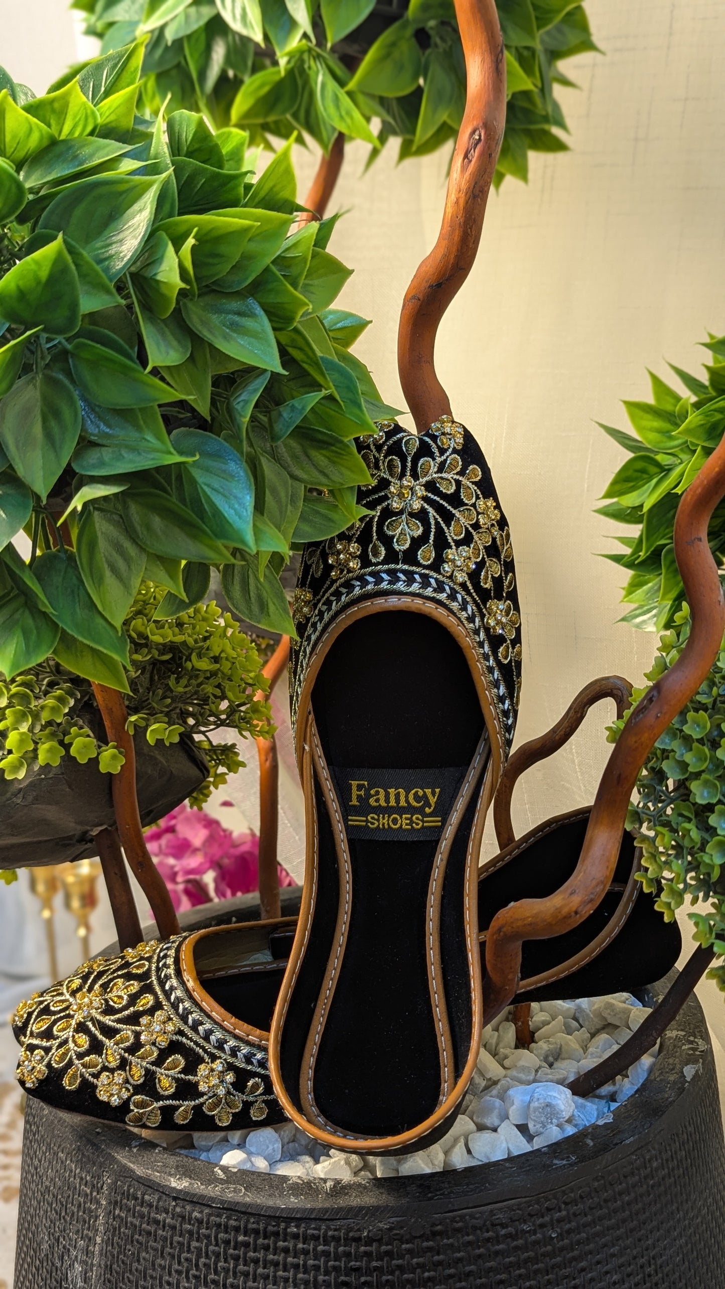 Ladies Fancy Khussa K/17