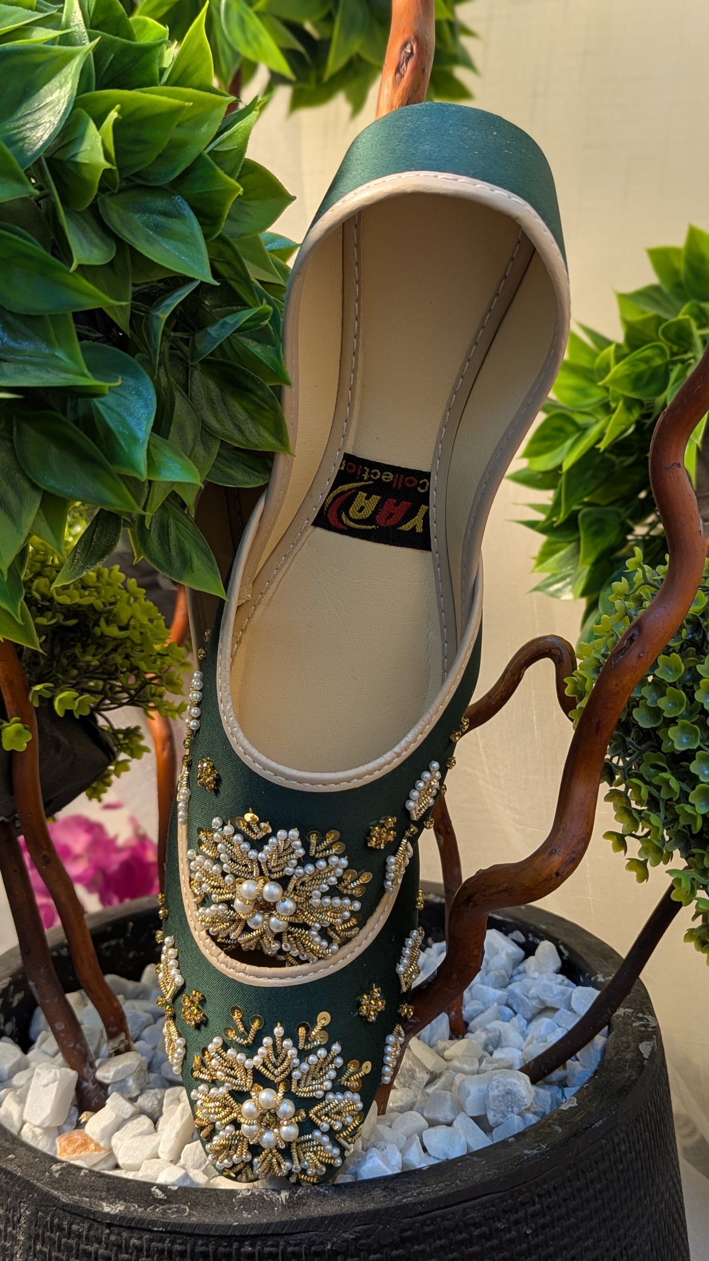 Ladies Fancy Khussa K/18