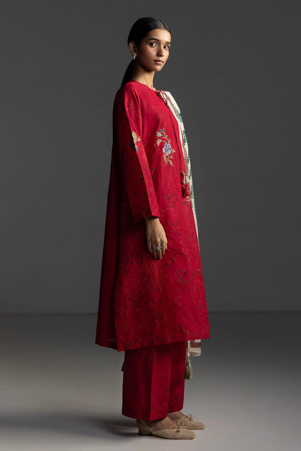 Coco By Zara Shahjahan Lawn 2026 – 3-Piece Embroidered Lawn Suit (SUNE-10A)