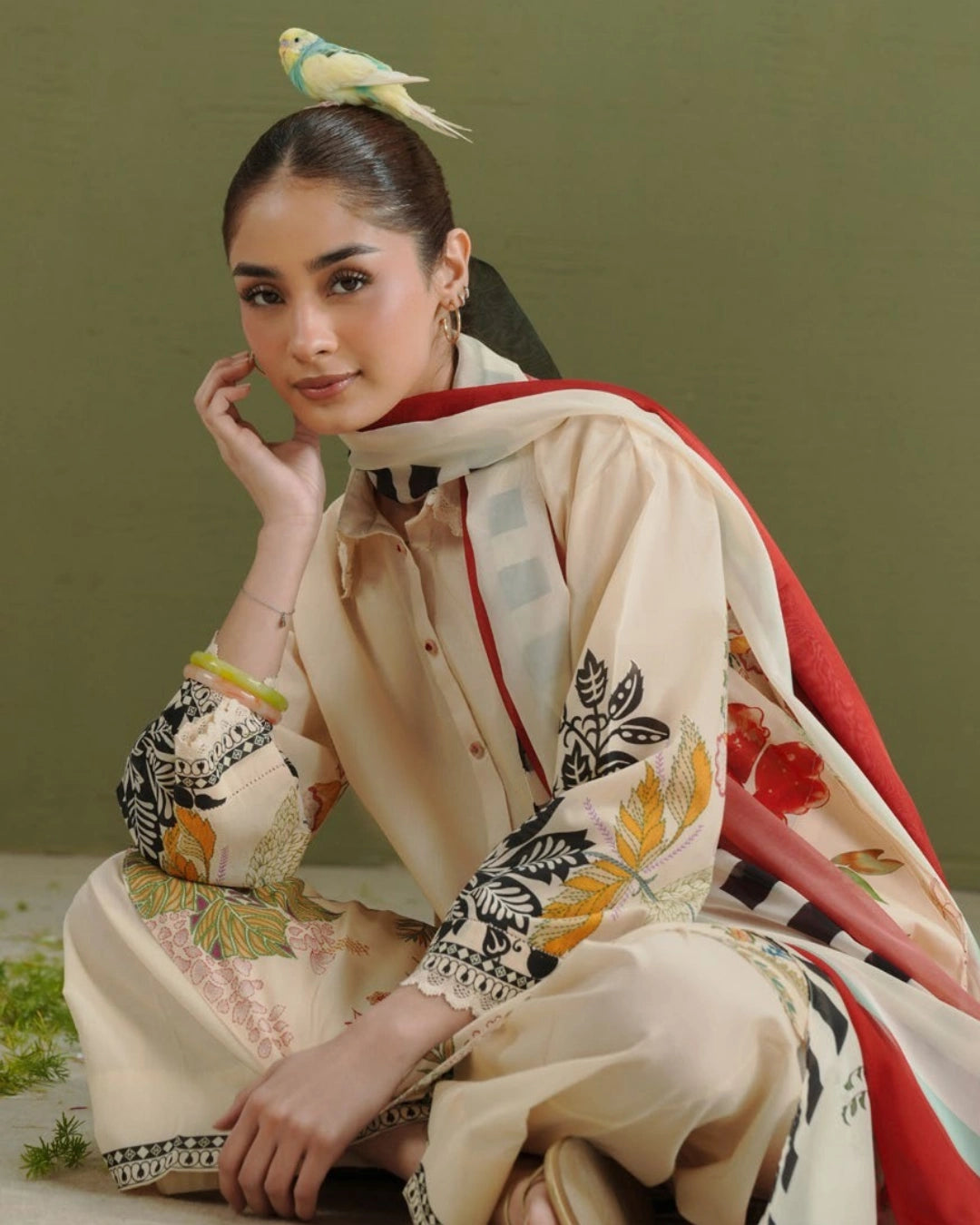 Coco By Zara Shahjahan 3-Piece Embroidered Lawn Suit (VERA-3A)