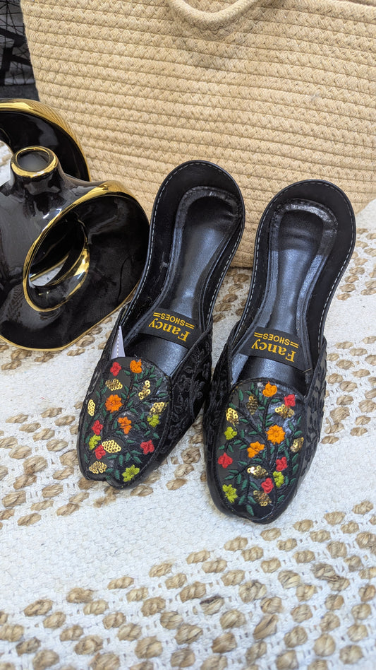 Ladies Fancy Khussa  K/01