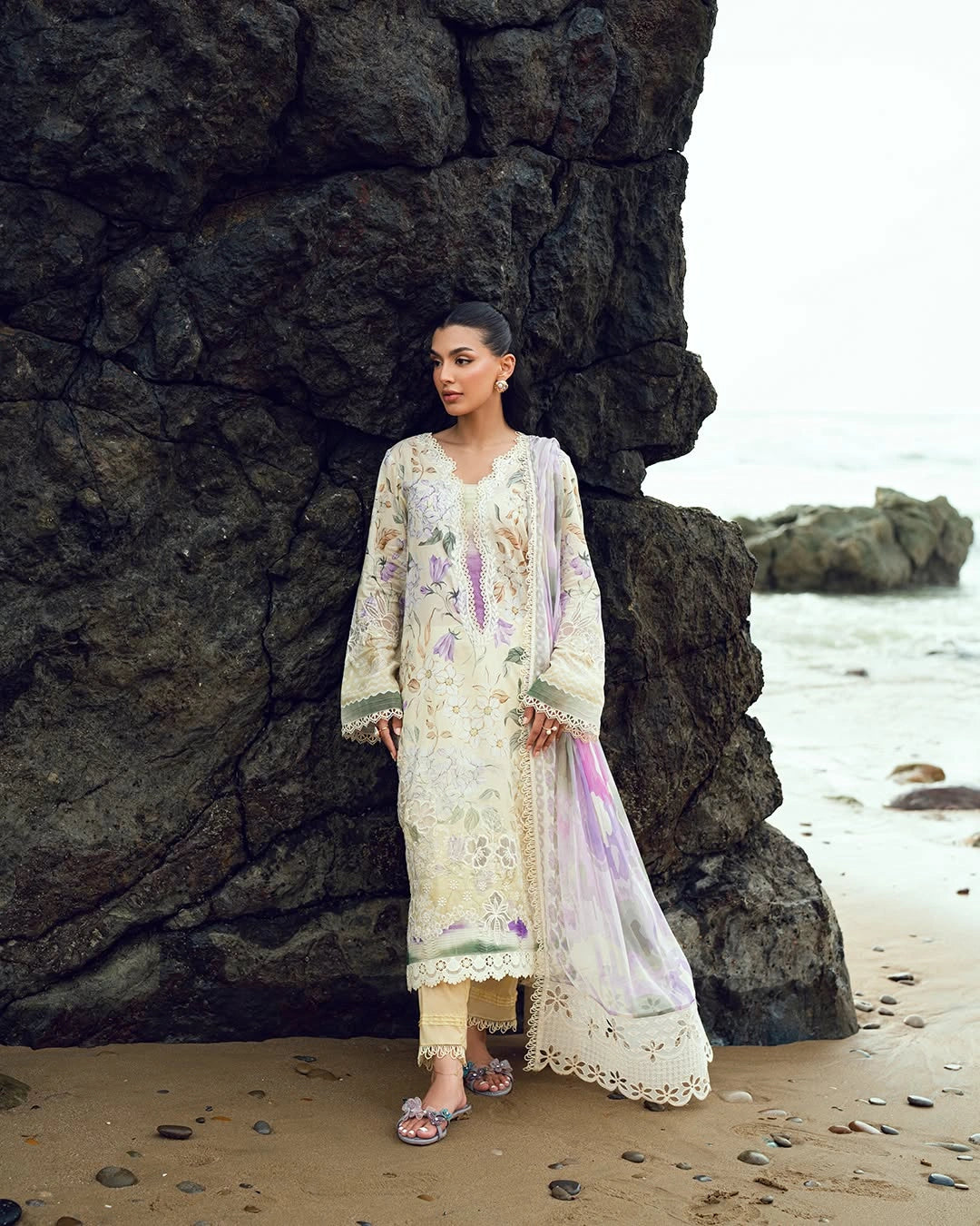 Gardenia by Nurèh – Embroidered & Printed Lawn 3 Piece Suit with Chiffon Dupatta (NSG-197)