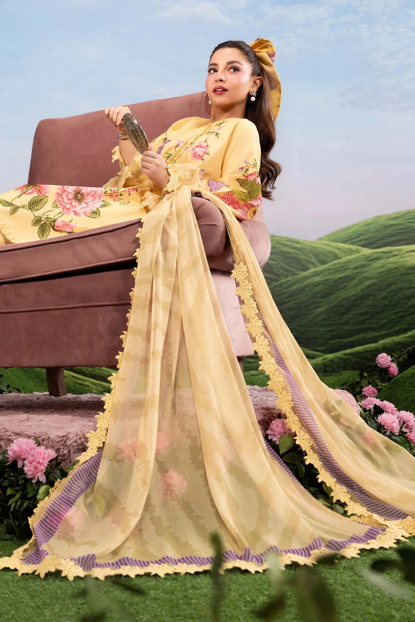 MariaB MBasics-Embroidered Lawn 3 Piece Unstitched Suit with Chiffon Dupatta (D4B)