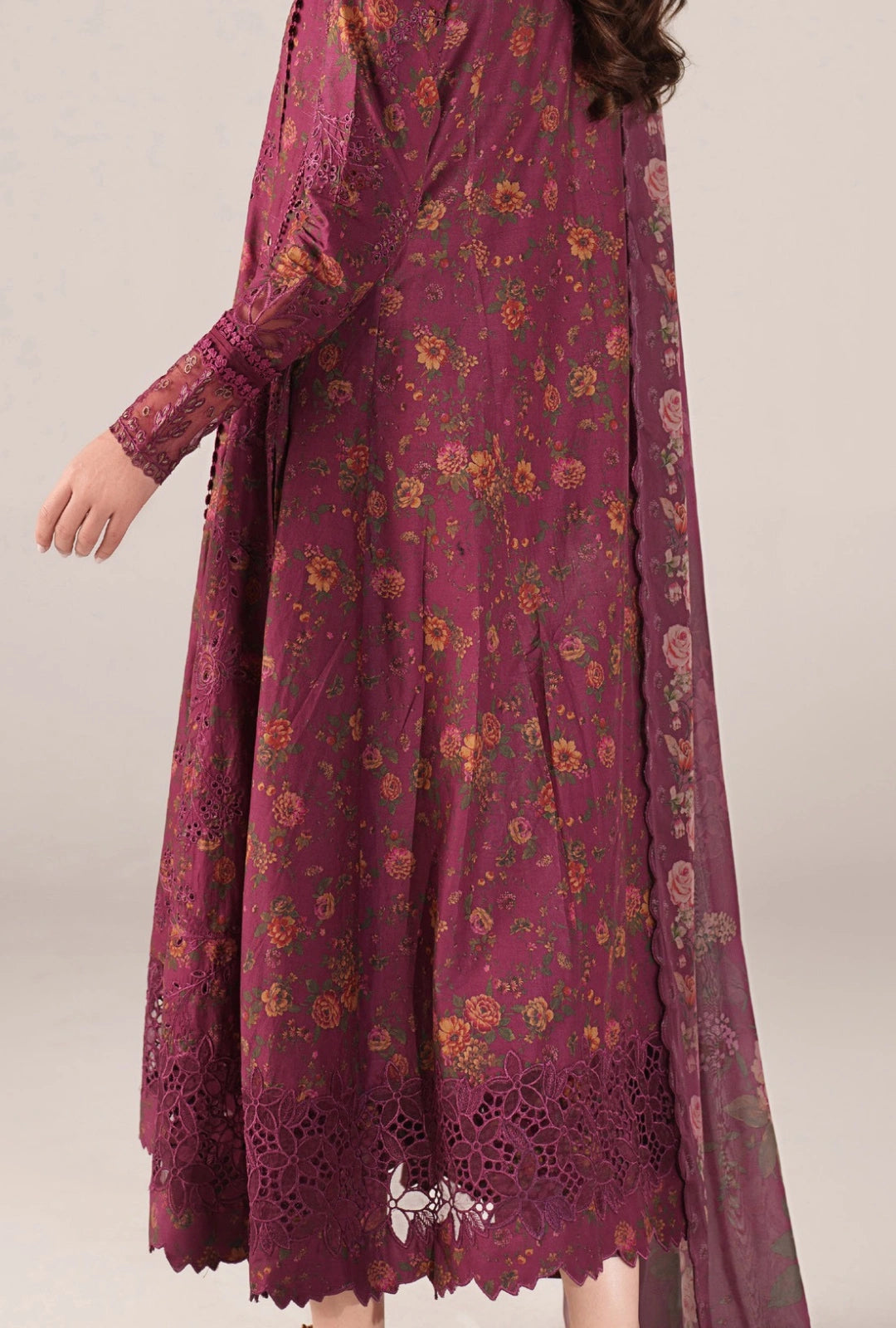 IZNIK Luxury Lawn Collection – SS-01 | 12-Piece Set in Deep Fuchsia
