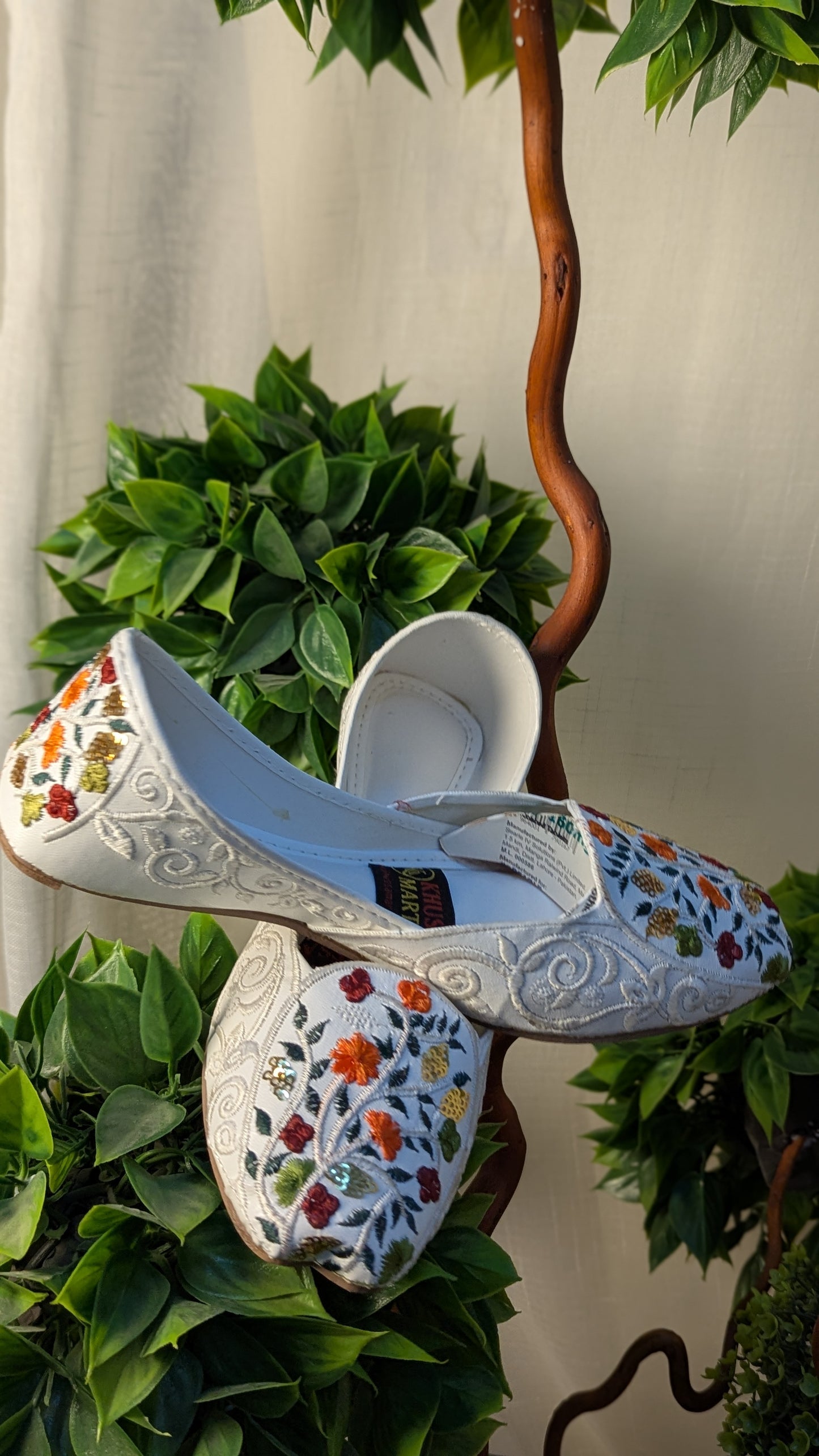 Ladies Fancy Khussa K/22