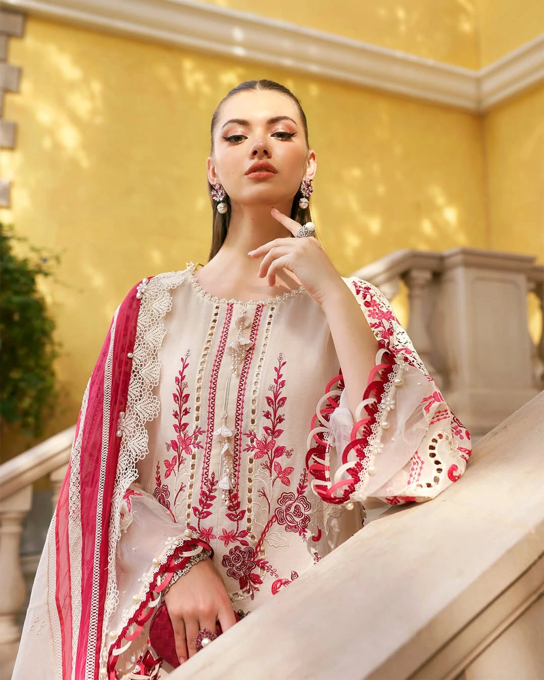 MARIA B LUXURY 3 Piece Embroidered Lawn Suit (Unstitched)