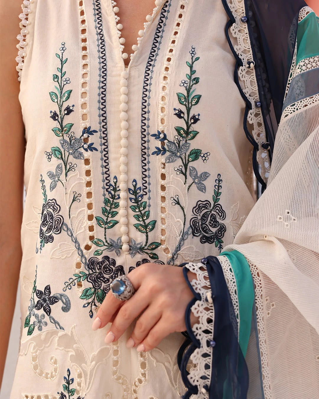 MARIA B LUXURY 3 Piece Embroidered Lawn Suit (Unstitched)