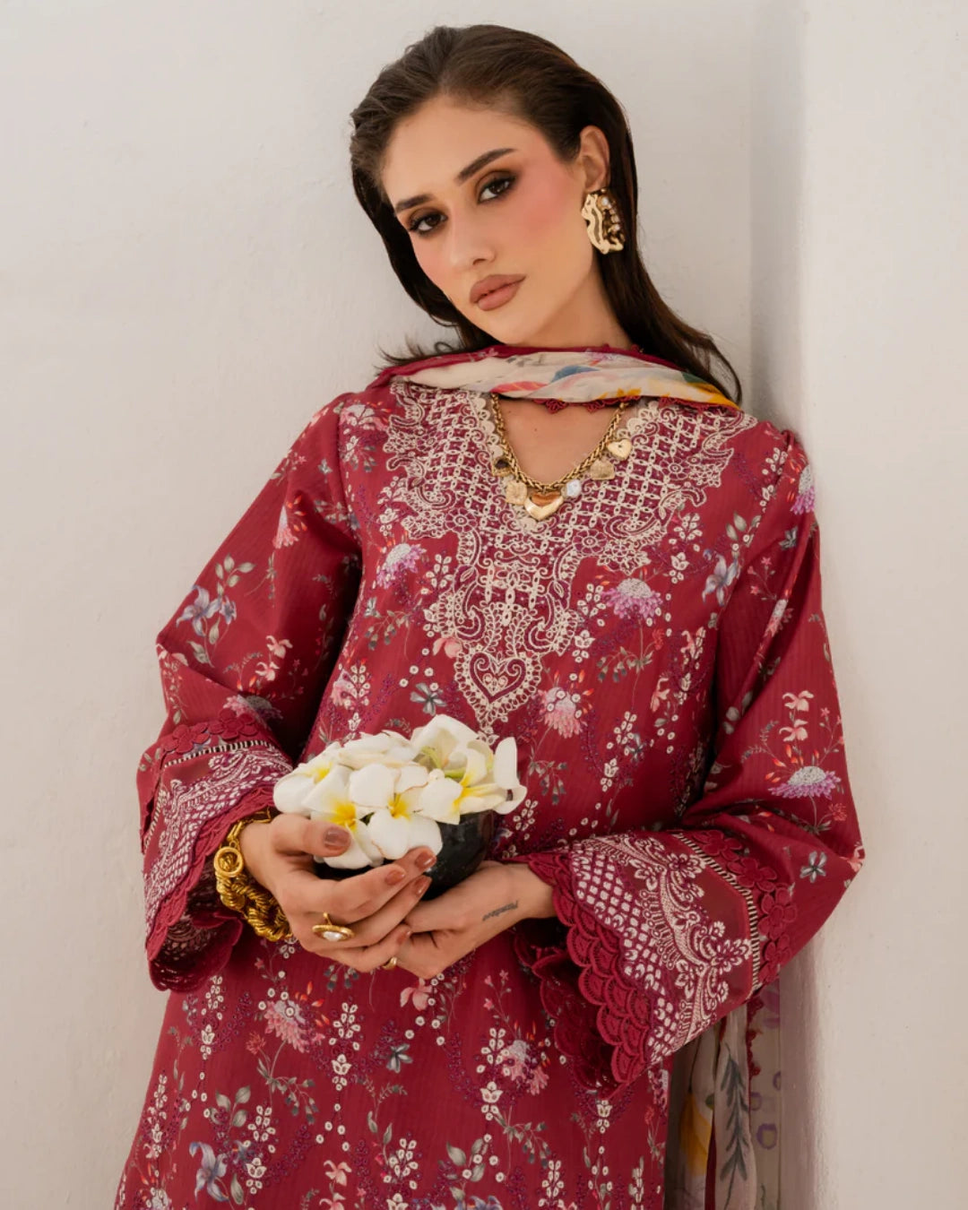Aabyaan Shezlin Chikankari Lawn 2026 – Embroidered 3 Piece Suit (Unstitched) AZ-06