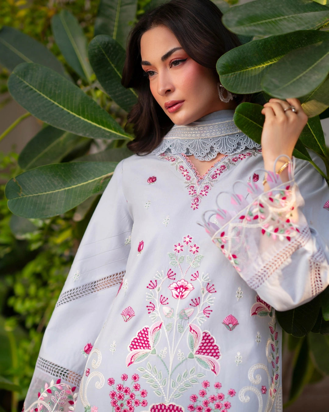 Ember lawn 26 by mahnur stitched (EM-008)