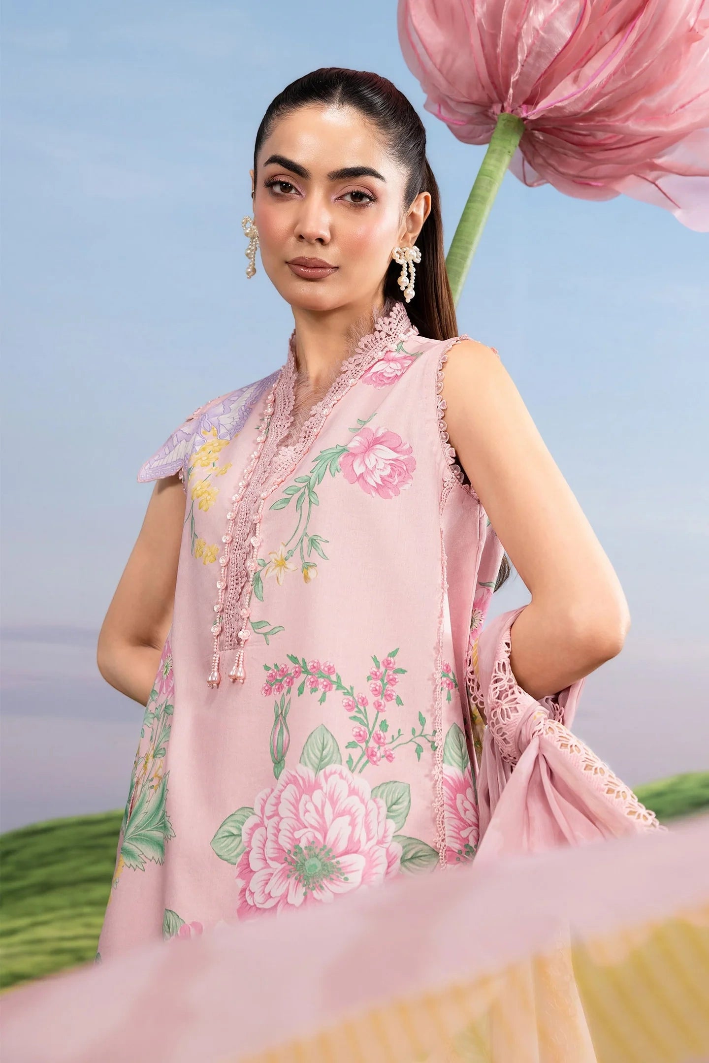 MariaB MBasics-Embroidered Lawn 3 Piece Unstitched Suit with Chiffon Dupatta (D4A)