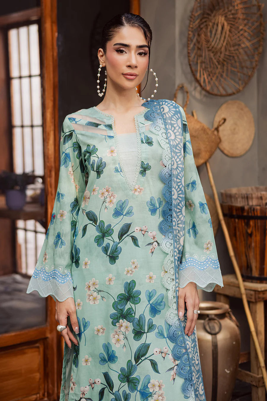 Signature Prints By Nurèh – Printed Lawn 3 Piece Unstitched Suit with Chiffon Dupatta (SP-161)