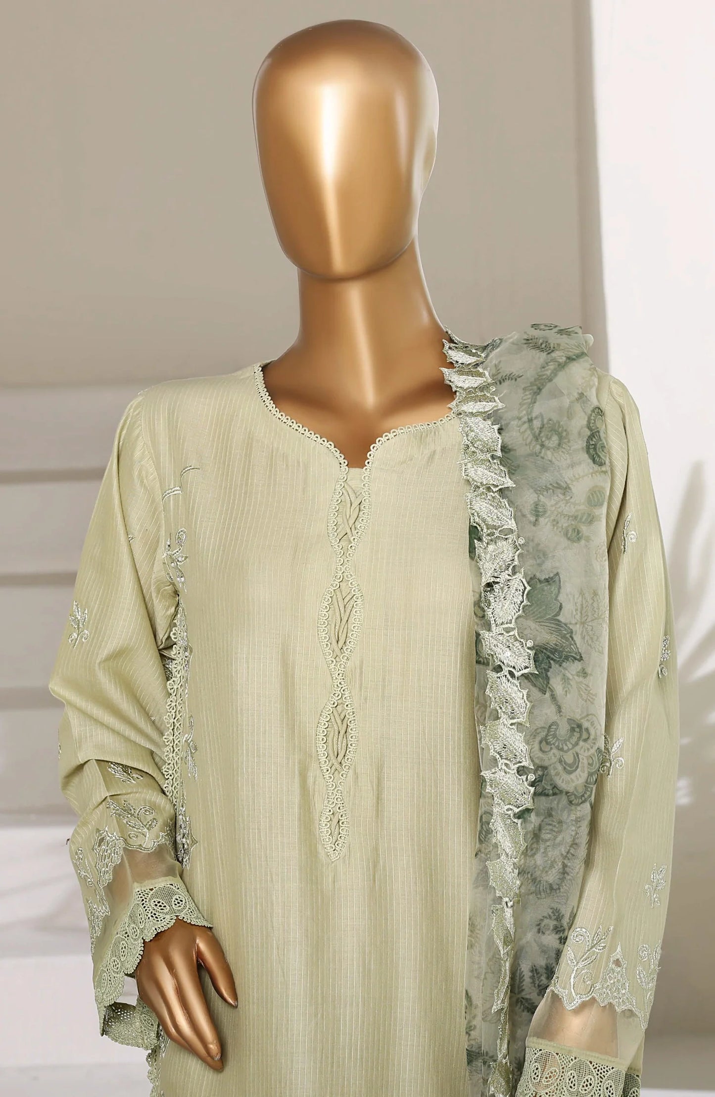 Sadabahar Luxury Embroidered Stitched 3-Piece Suit – D-02 | Festive Collection