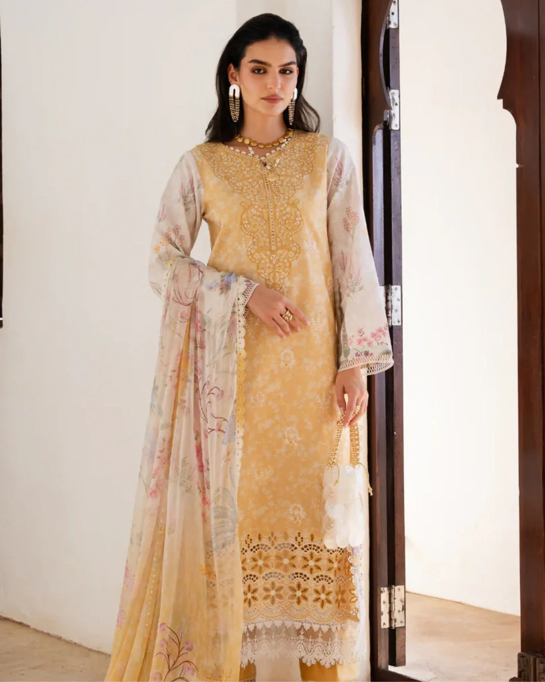 Aabyaan Shezlin Chikankari Lawn 2026 – Embroidered 3 Piece Suit (AZ-10)