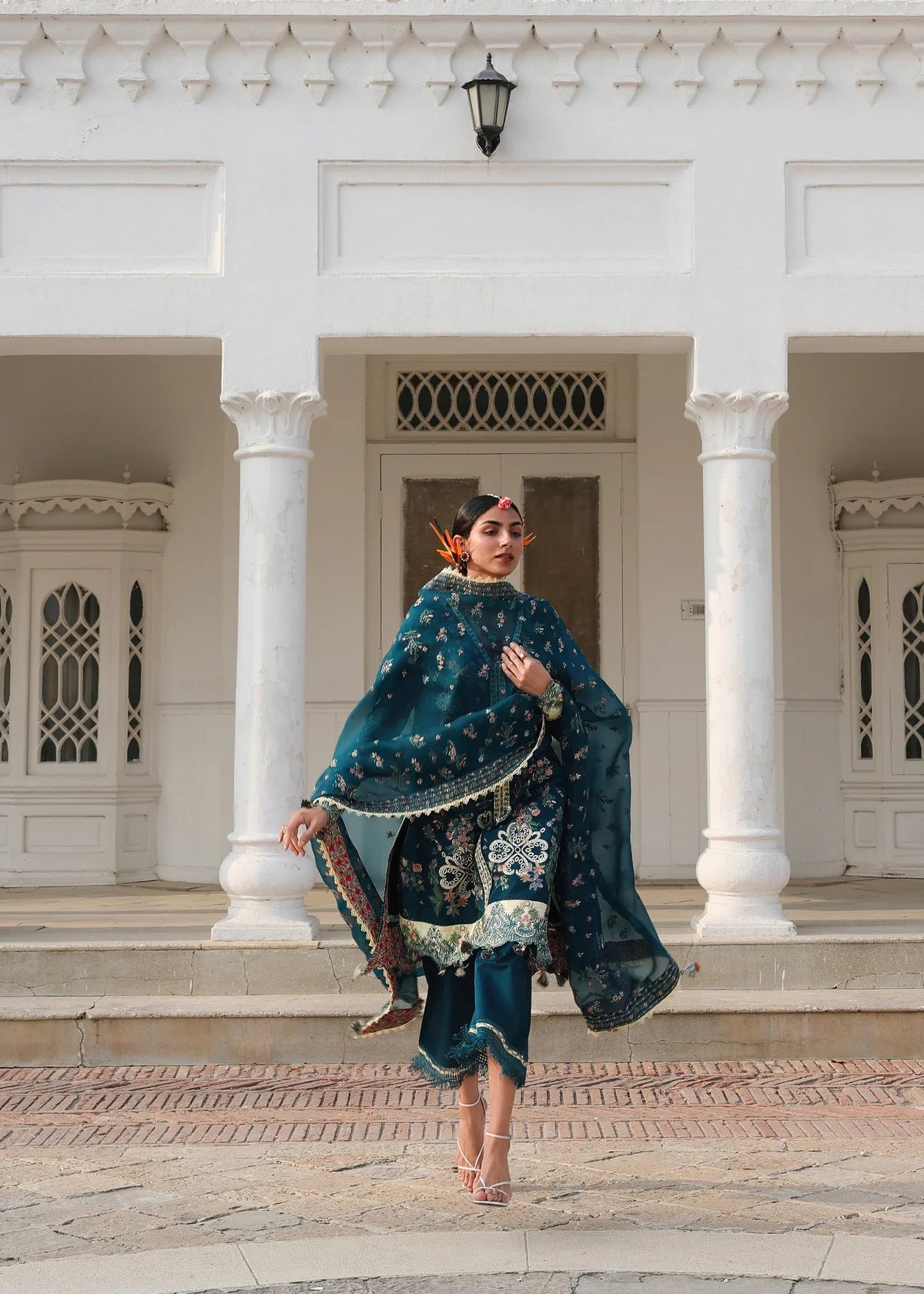 Hussain Rehar Luxury Lawn by Azraq – 3 Piece Unstitched Suit