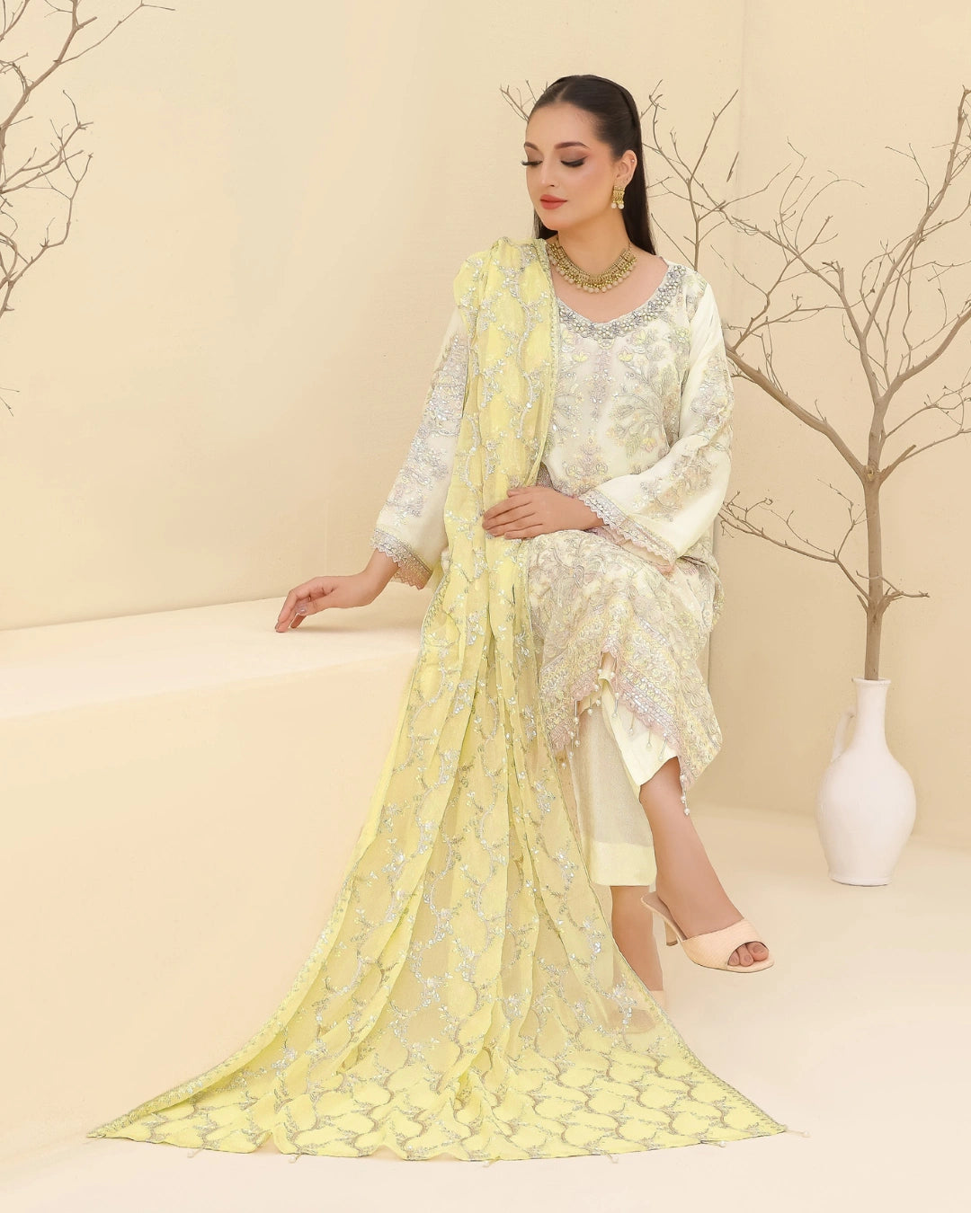 Tawakkal Embroidered Bamber Chiffon Suit With La Bella Viscose Jacquard Trouser D-001