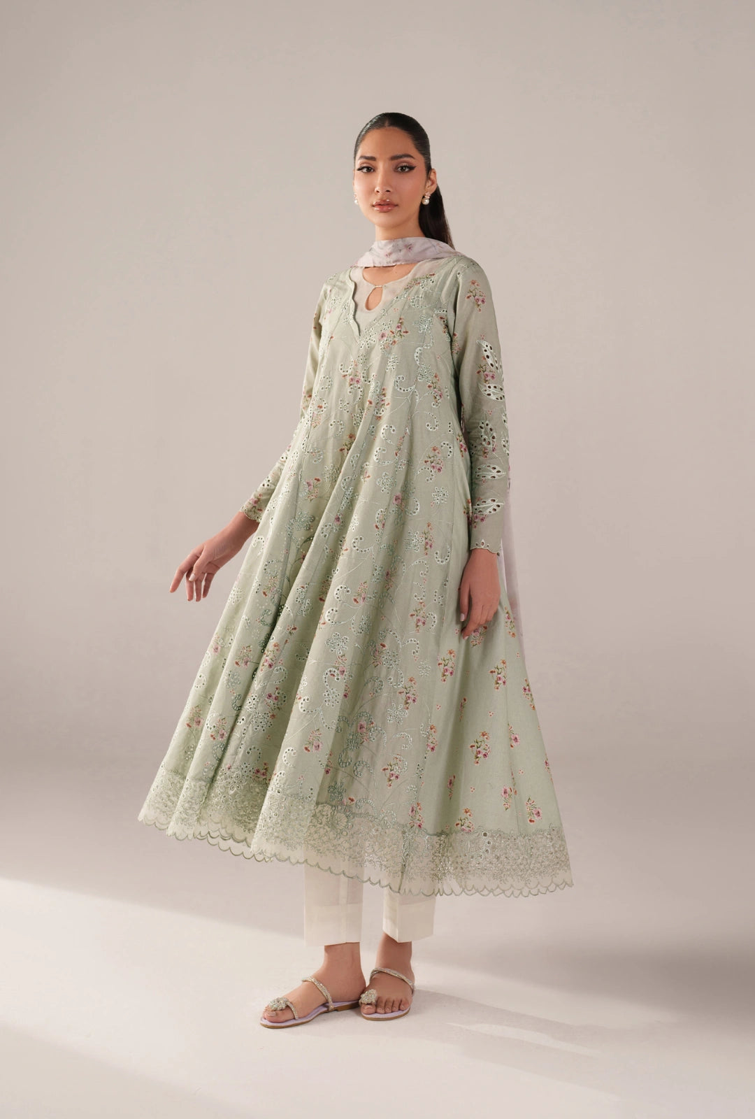 IZNIK Luxury Lawn Collection – SS-03 | Mint Green 3-Piece Set