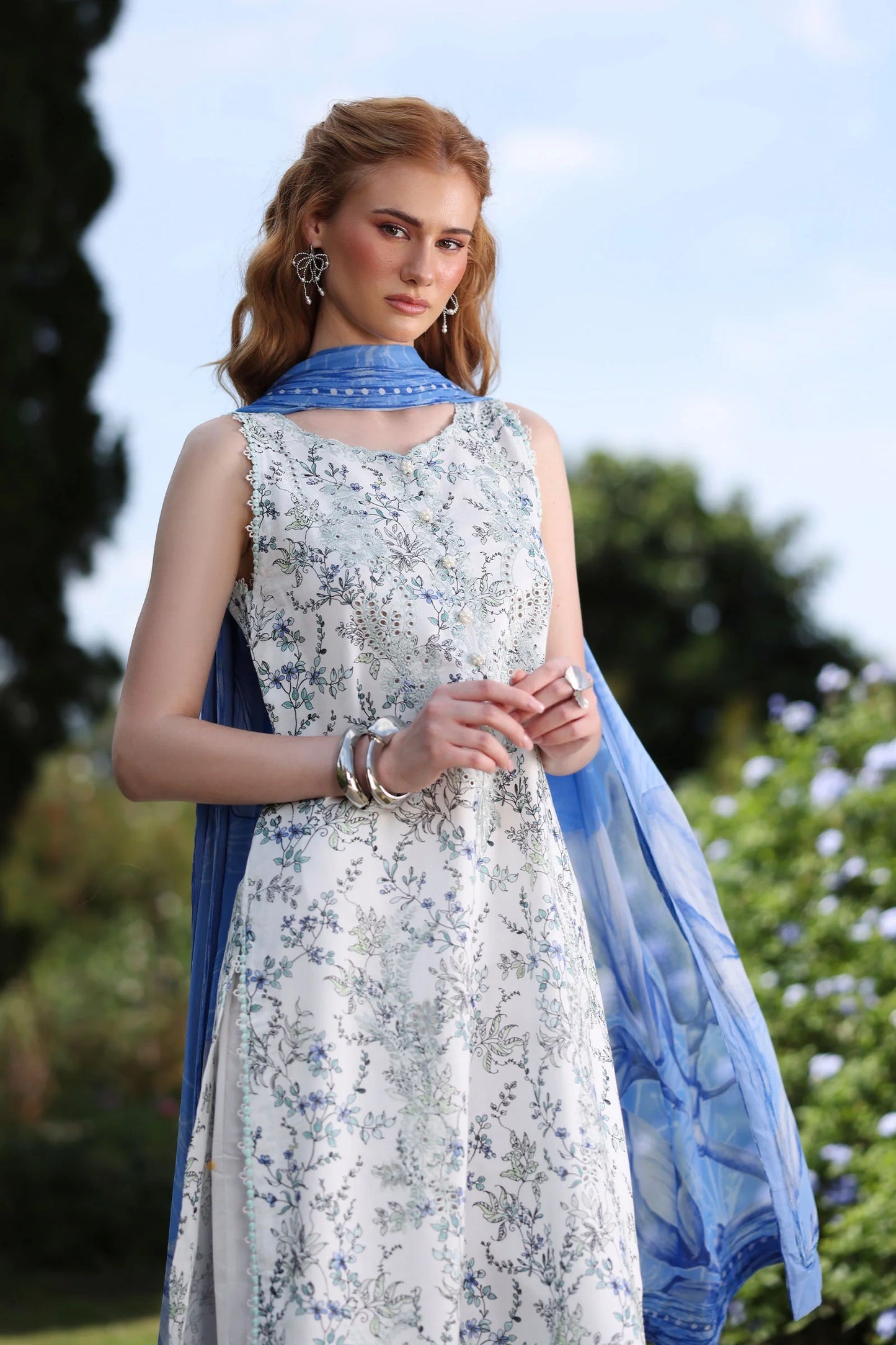 Print Kaari by Raaya – 2 Piece Unstitched Printed & Embroidered Lawn Suit (AURELIA)