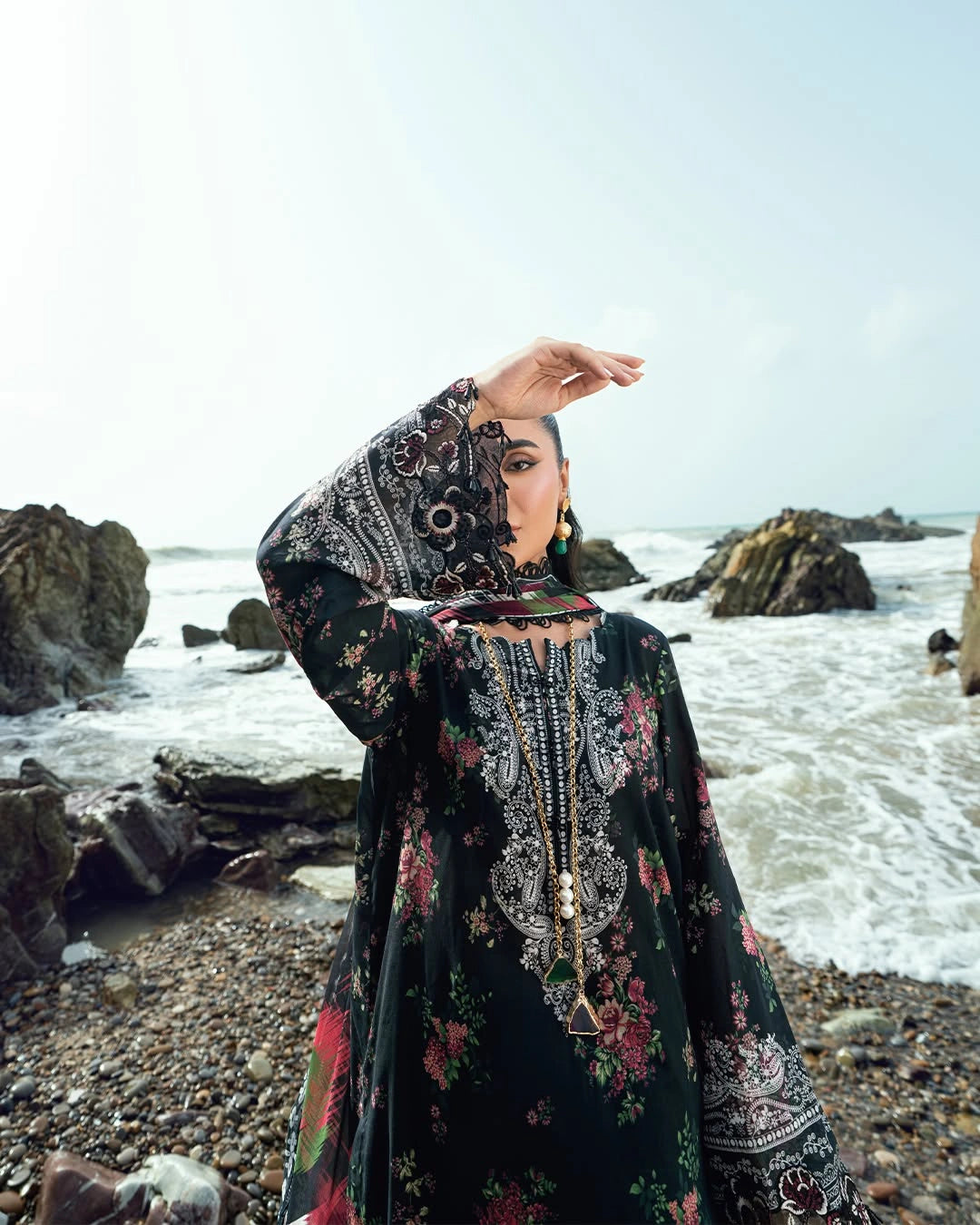 Gardenia by Nurèh – Embroidered & Printed Lawn 3 Piece Suit with Chiffon Dupatta (NSG-199)