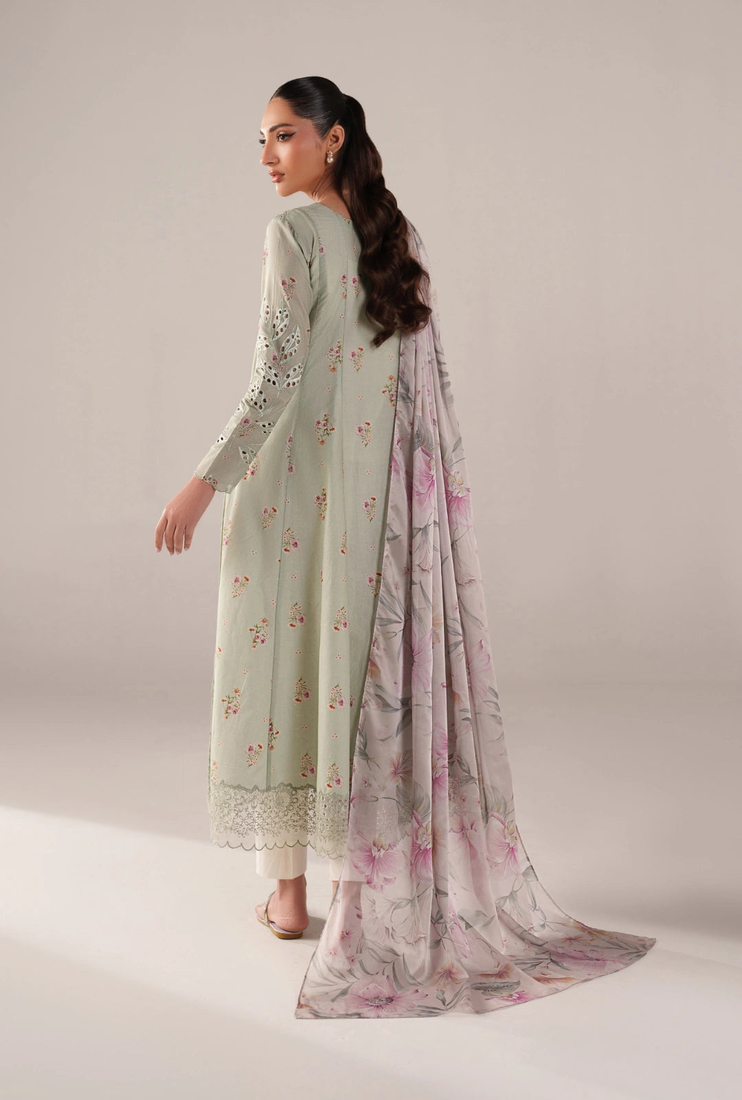 IZNIK Luxury Lawn Collection – SS-03 | Mint Green 3-Piece Set