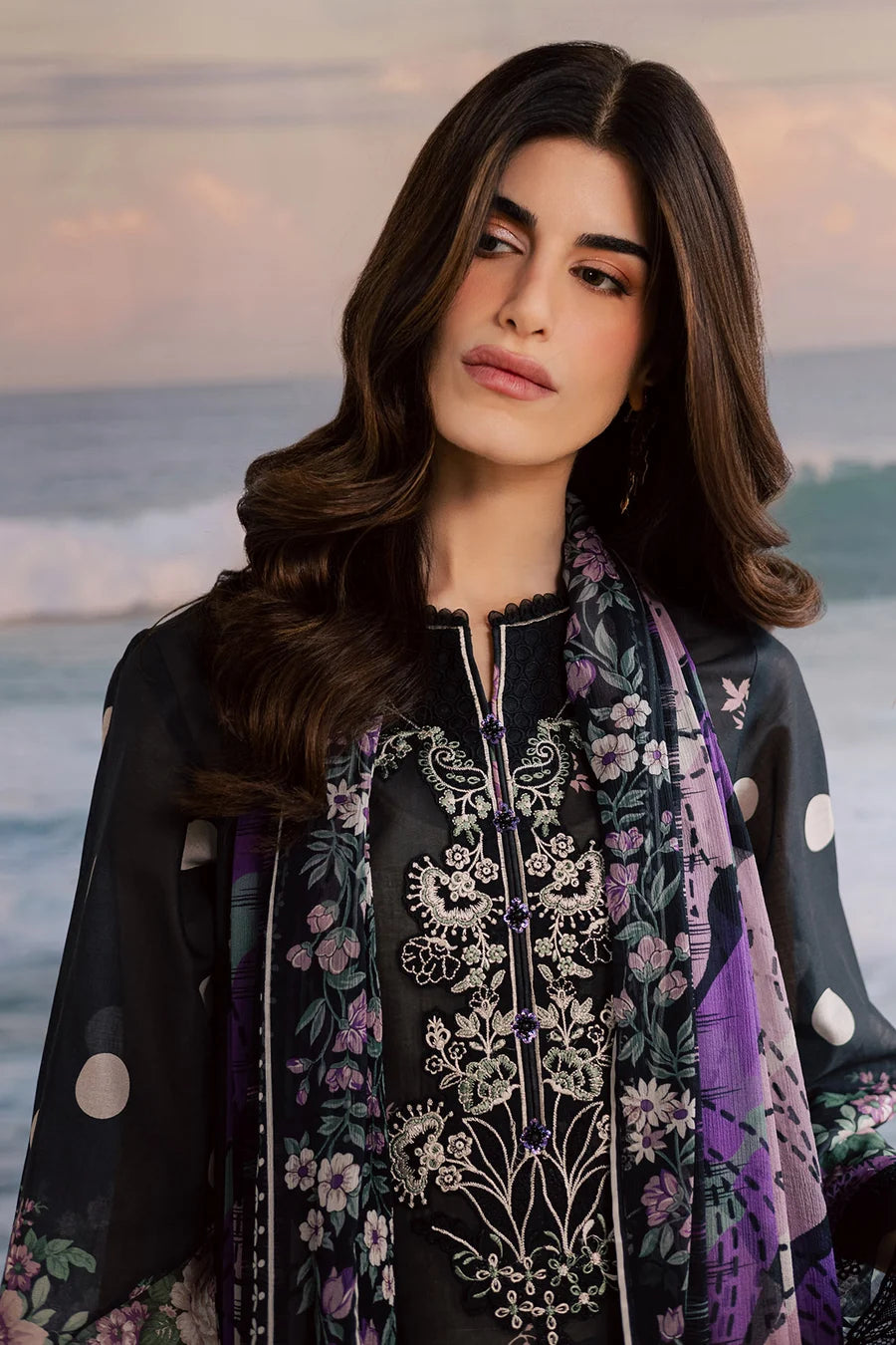 Nureh Embroidered & Printed Lawn paired Stitched 3 Piece Suit (NP-769)