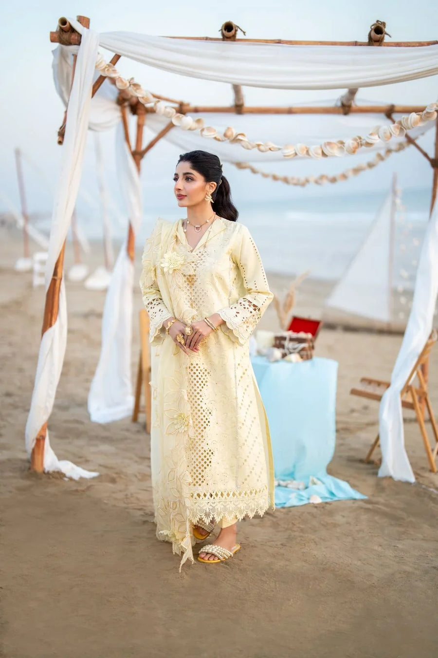 Aabyaan Sofina As-07 Saagar Luxury Festive Lawn 25'
