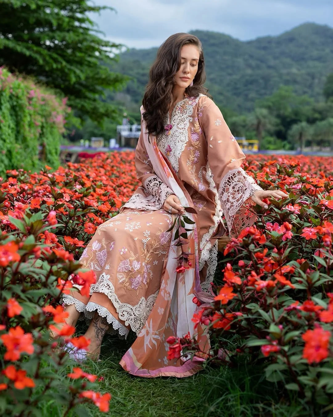 Rosette Reverie – Chikan Embroidered Lawn with Chiffon Dupatta