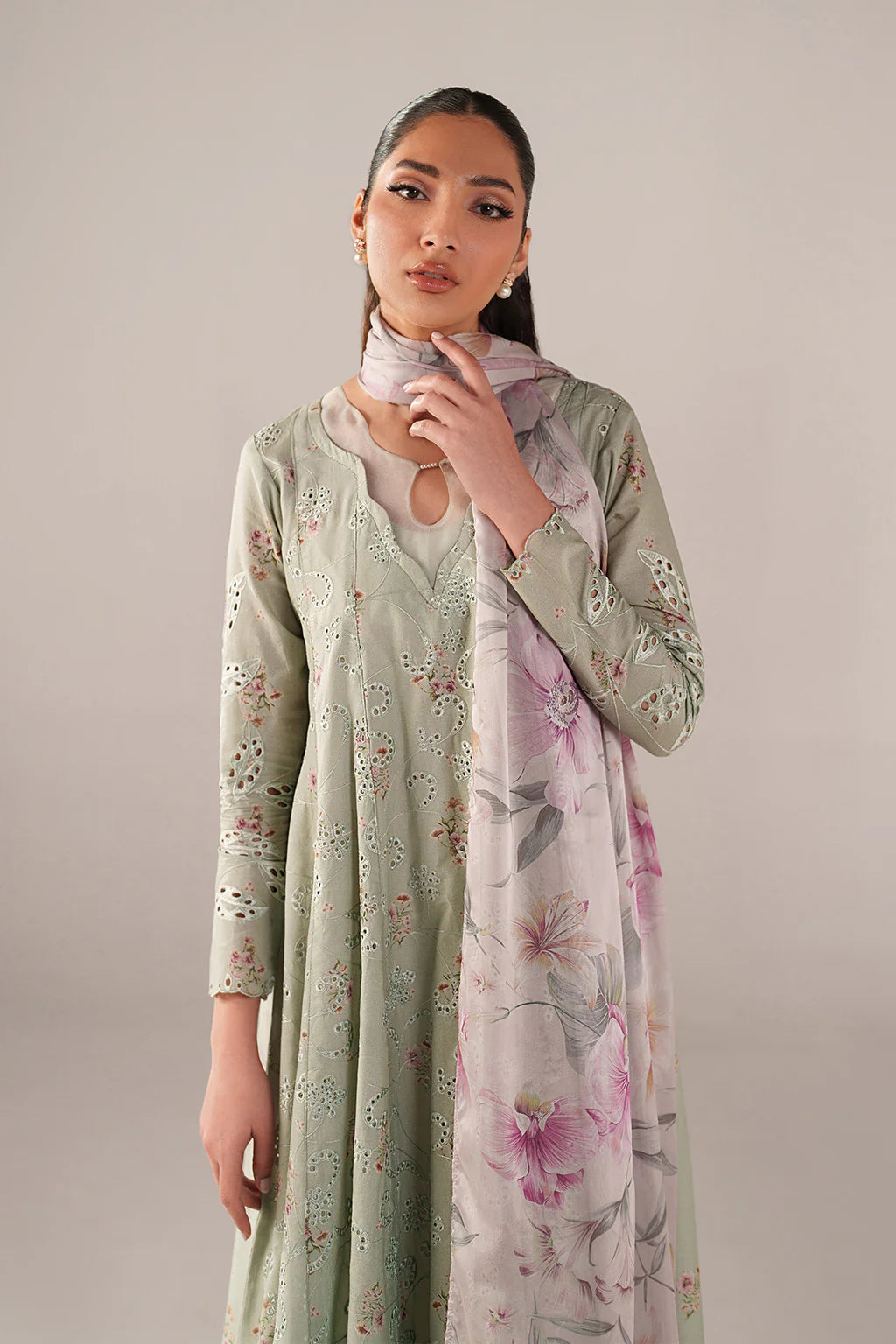 Iznik spring summer Mint Green Embroidered Lawn 3 Piece stitched Suit (SS-03)
