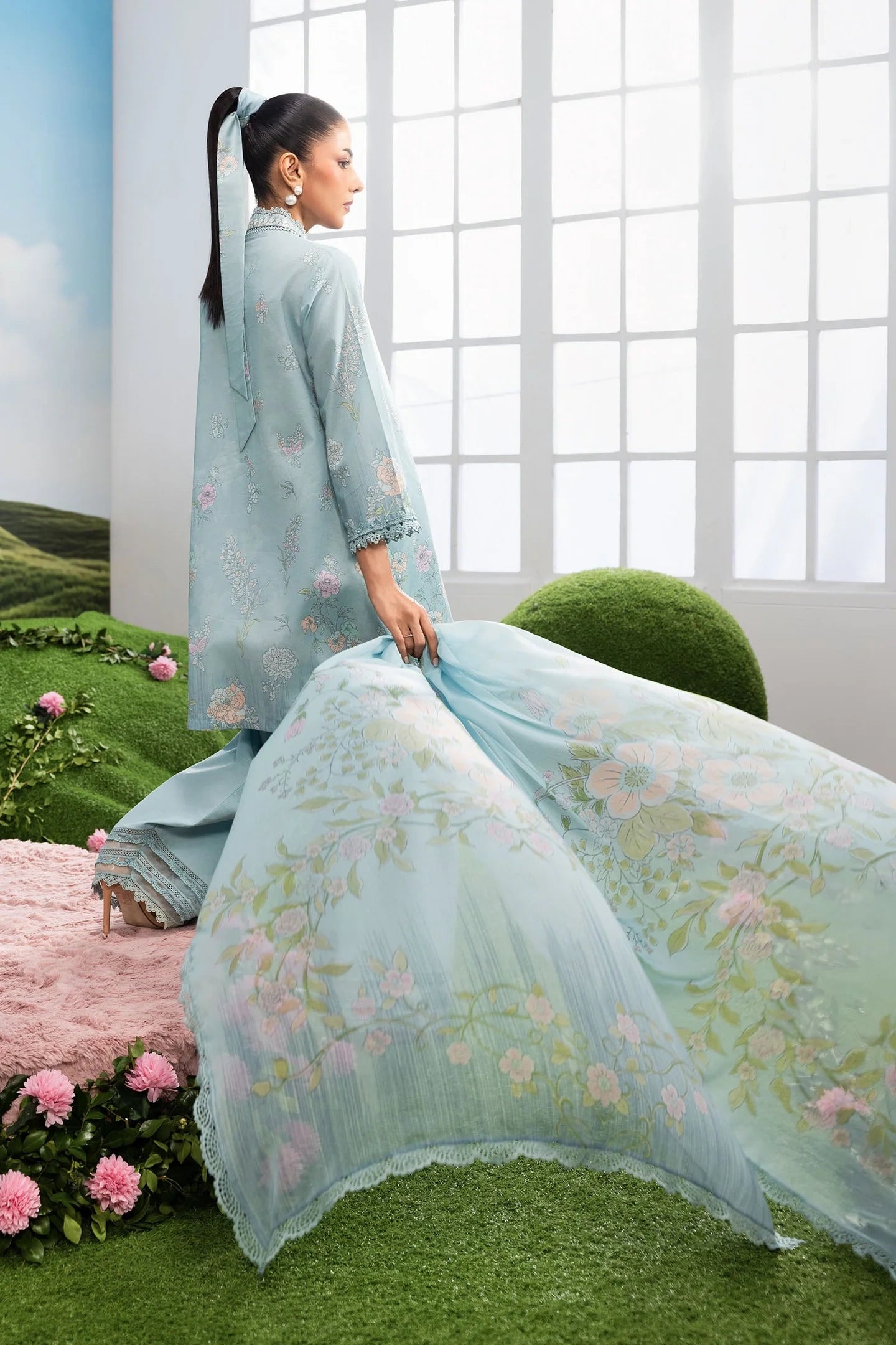 MariaB MBasics-Embroidered Lawn 3 Piece Unstitched Suit with Chiffon Dupatta (D2B)