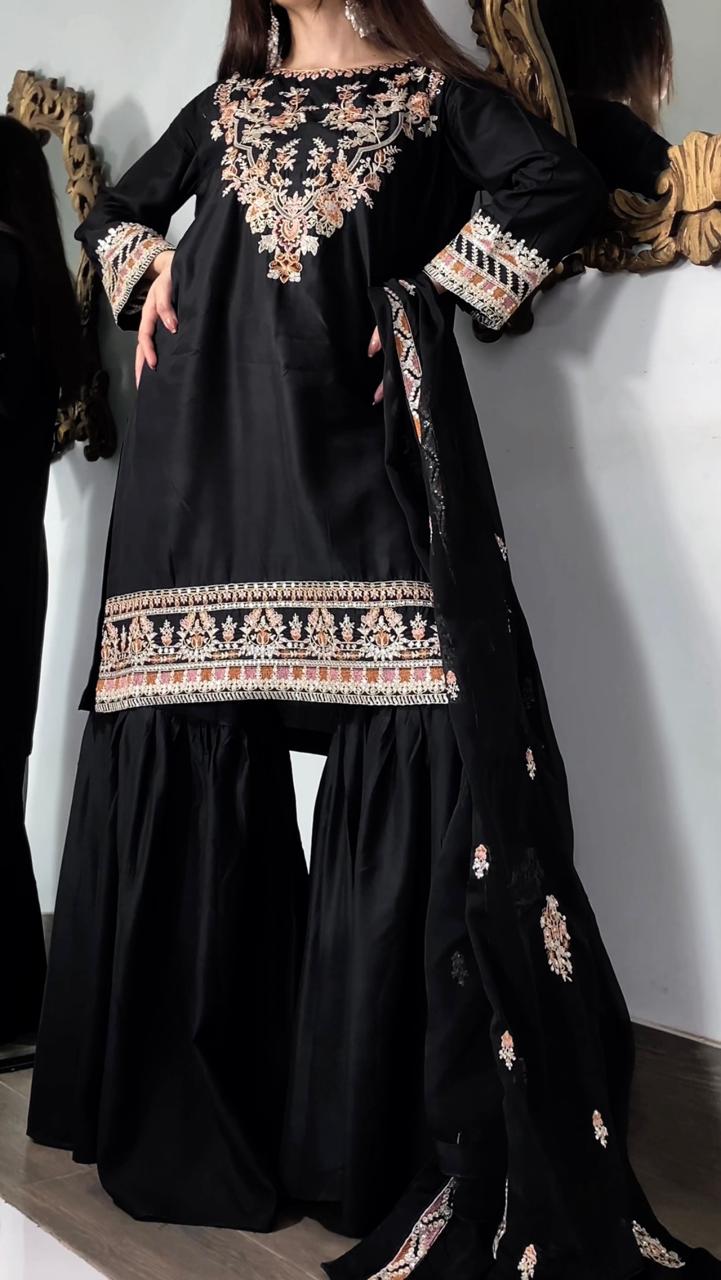 Amna Khurram – Premium Viscose Embroidered 3 Piece Suit with Chiffon Dupatta
