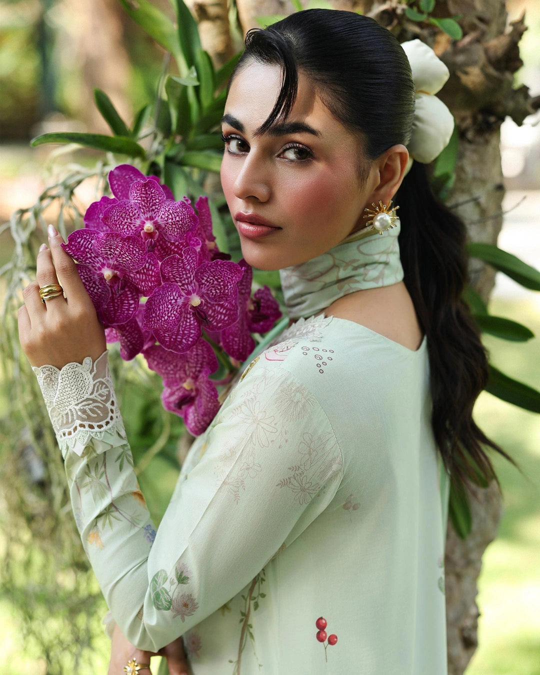 Qalamkar Qprints | Digital Printed Lawn Chikankari Embroidered Unstitched Suit | NEVE