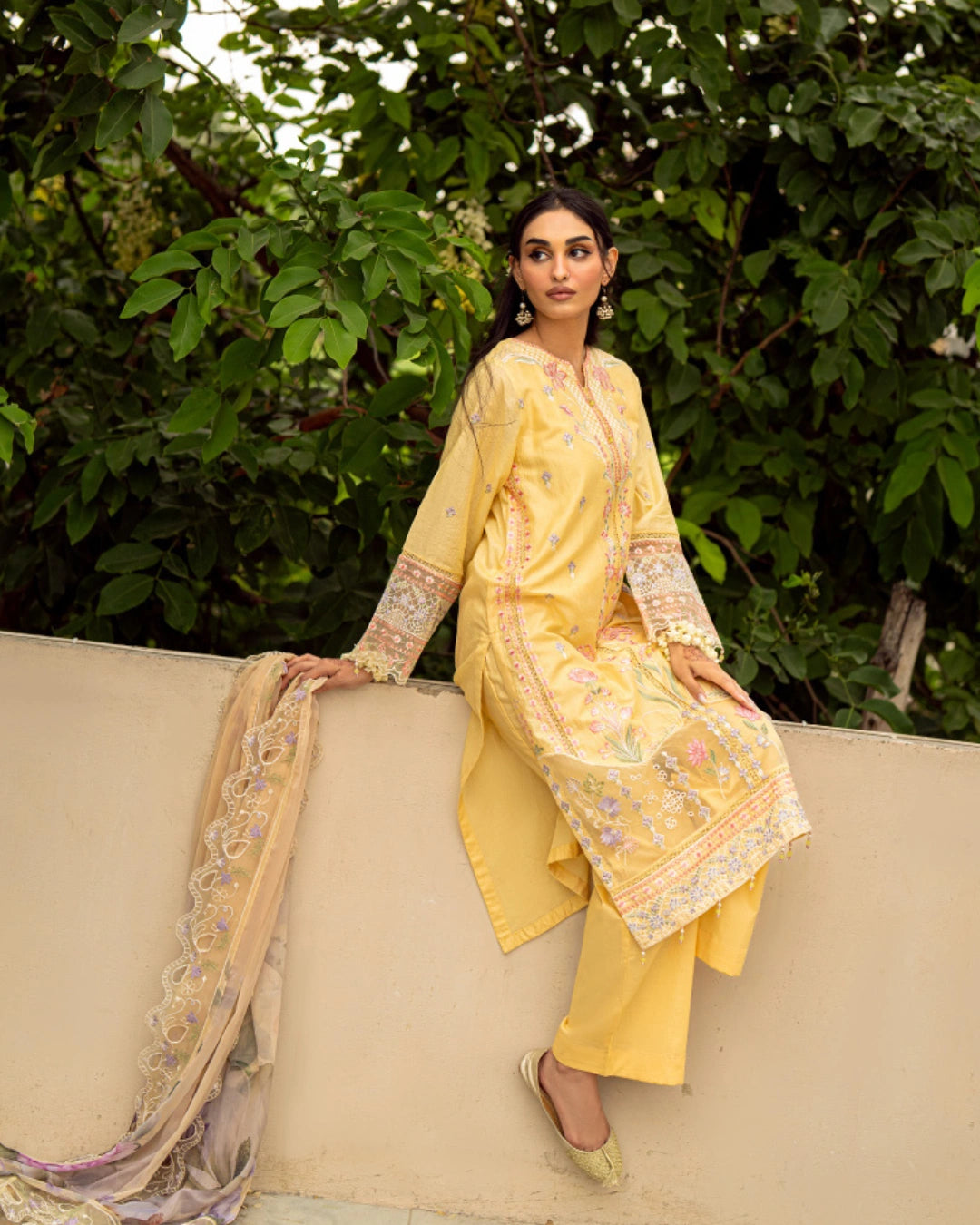 Noorza – Surkhab Festive Lawn Suit