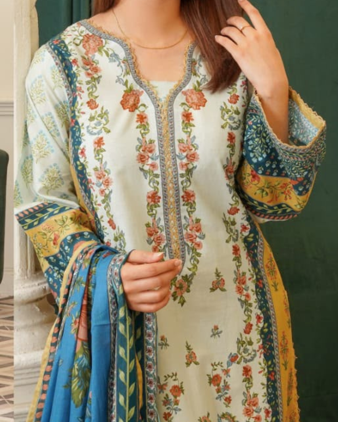 Hayat Luxury Printed 3 Piece Stitched Suit