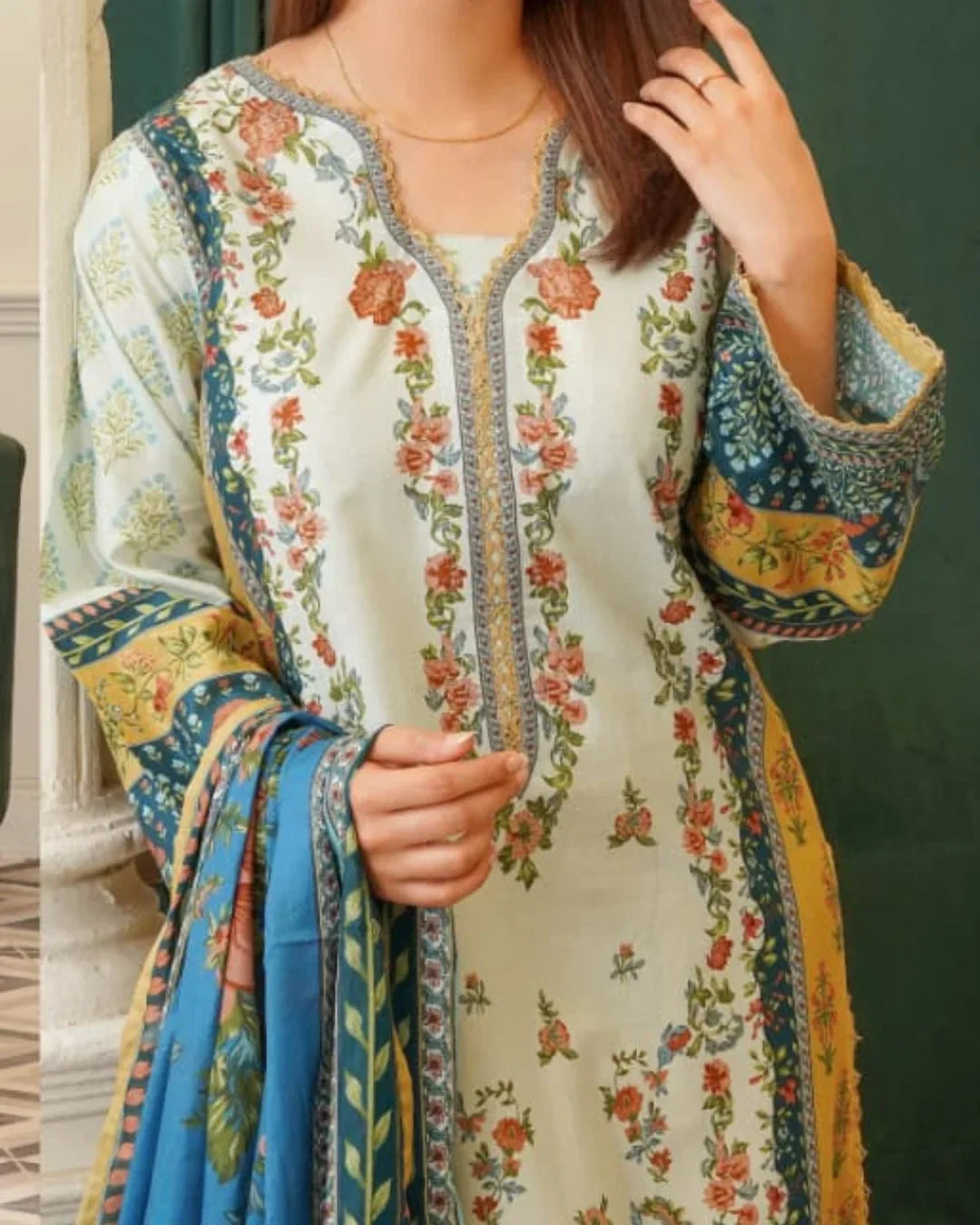 Hayat Luxury Printed 3 Piece Stitched Suit