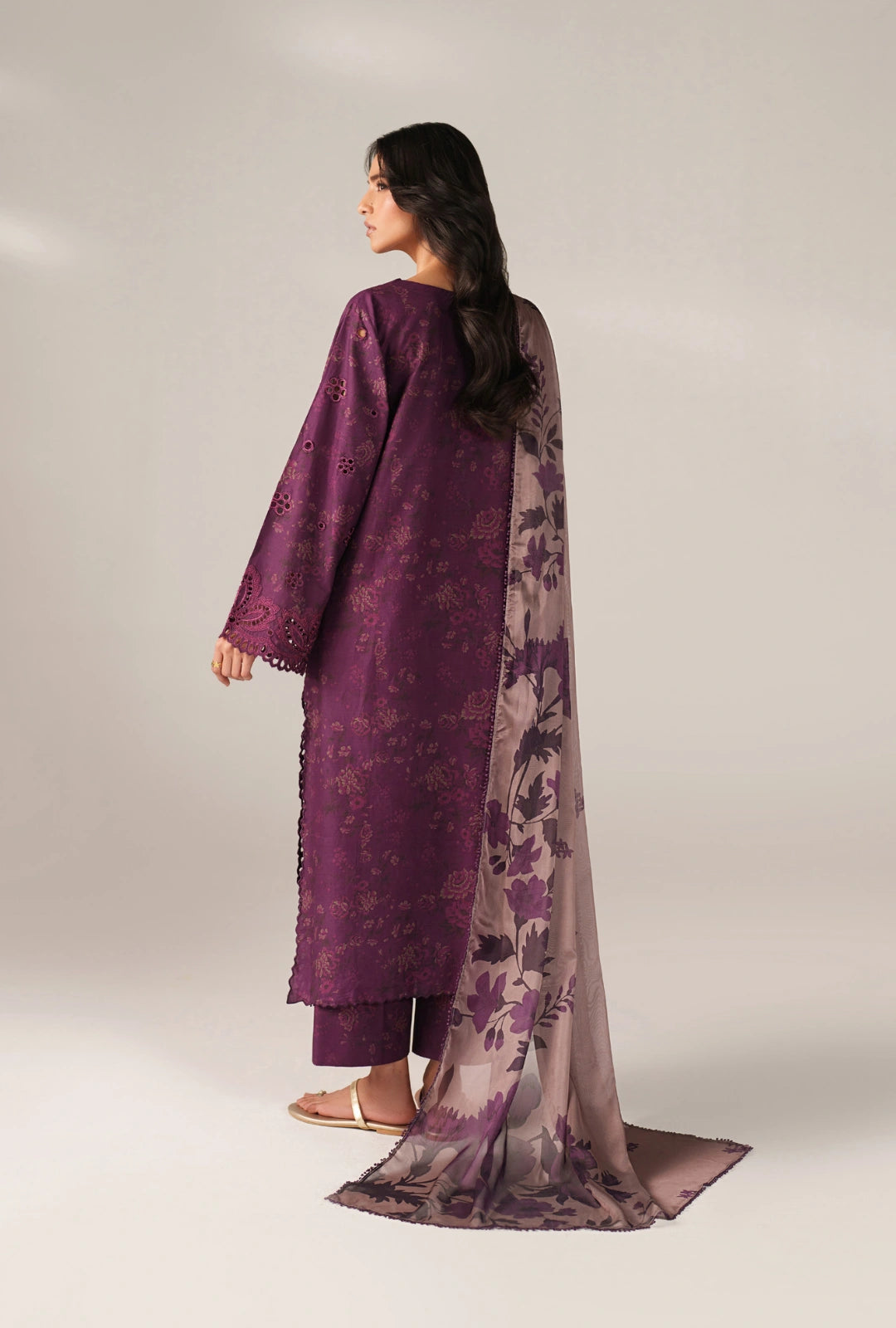 IZNIK Luxury Lawn Collection – SS-05 | Purple Plum 3-Piece Set